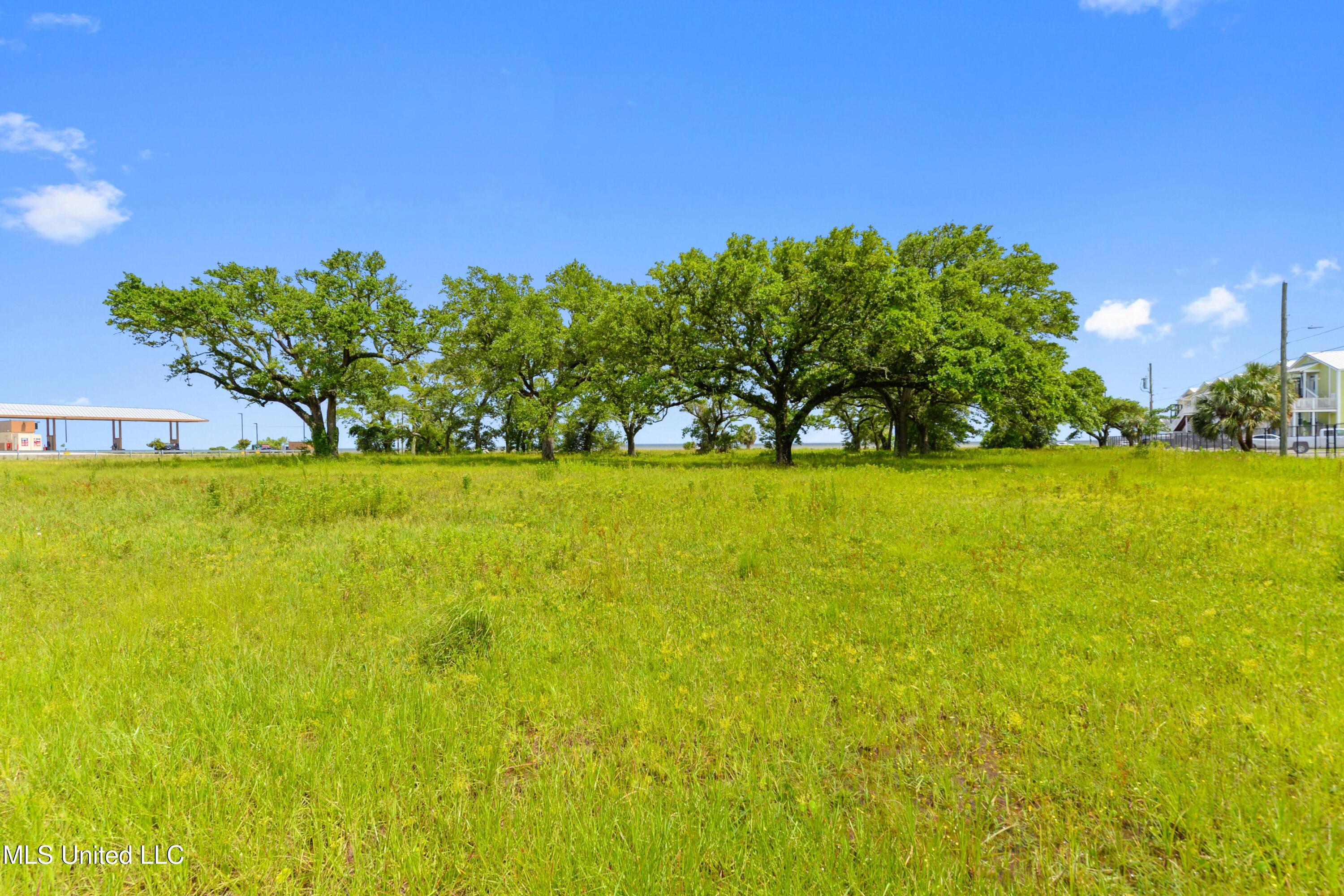 1525 E Beach Boulevard Property Photo 15