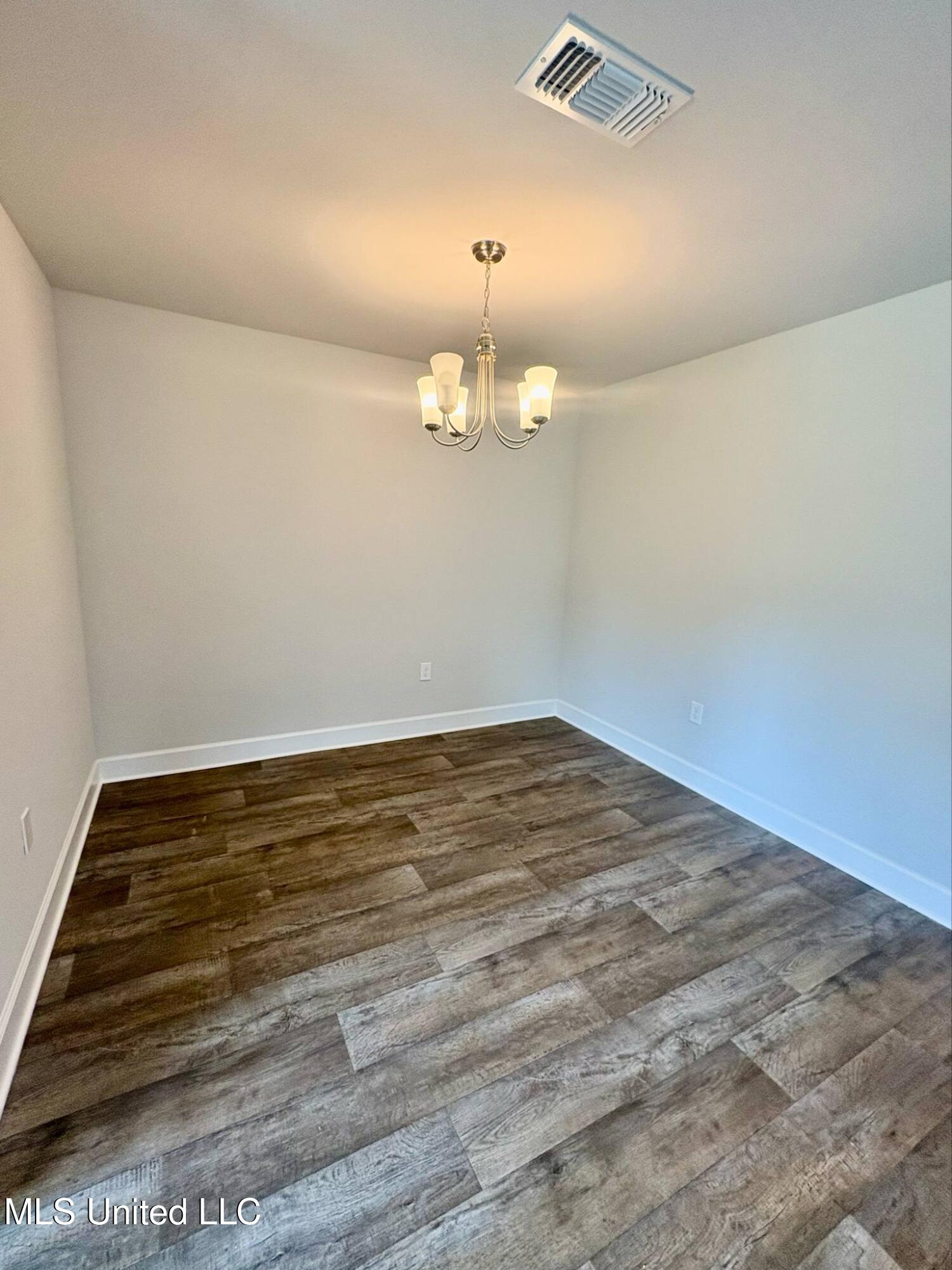 18060 Tiffany Renee Drive Property Photo 11