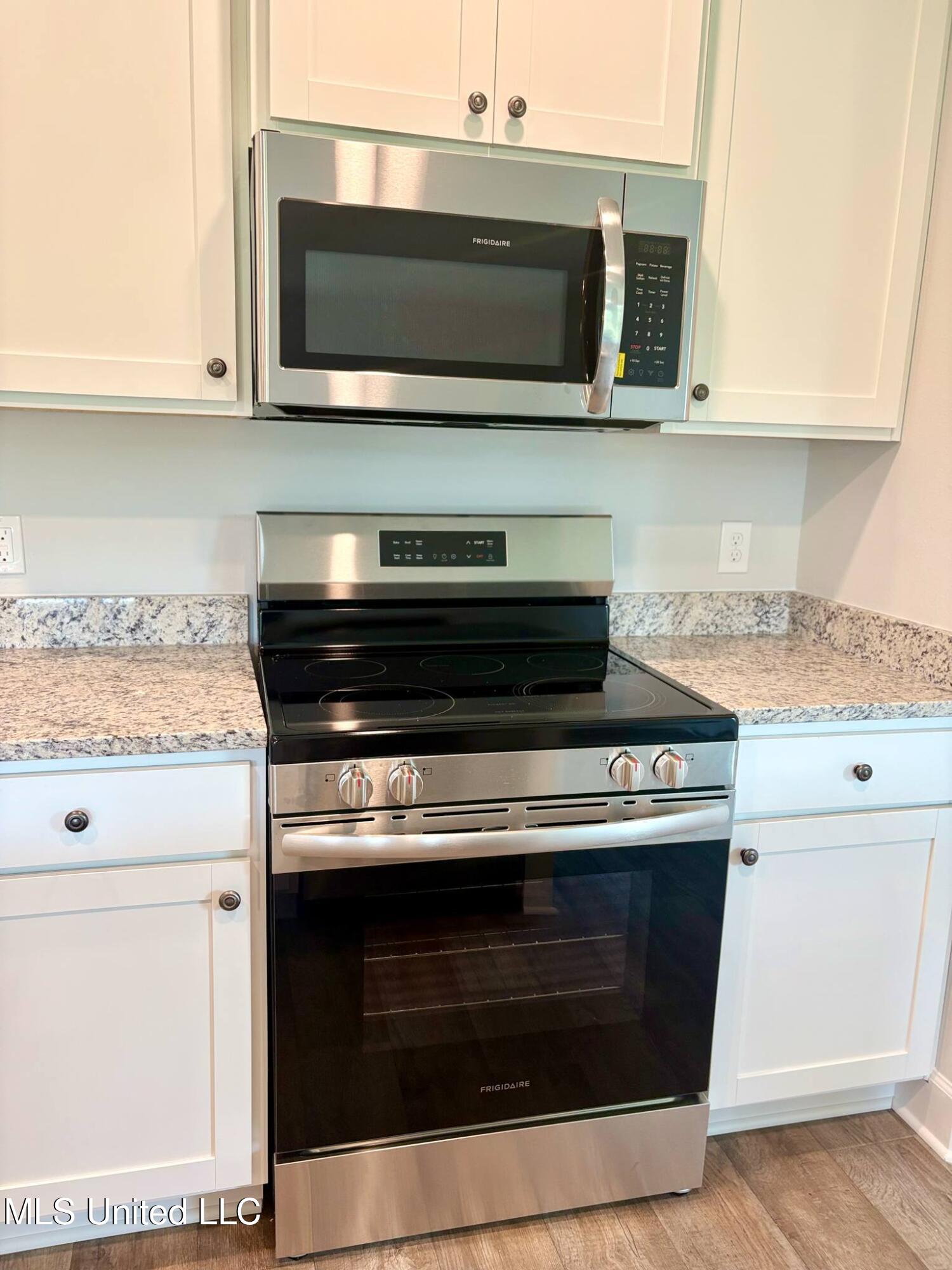 18060 Tiffany Renee Drive Property Photo 13