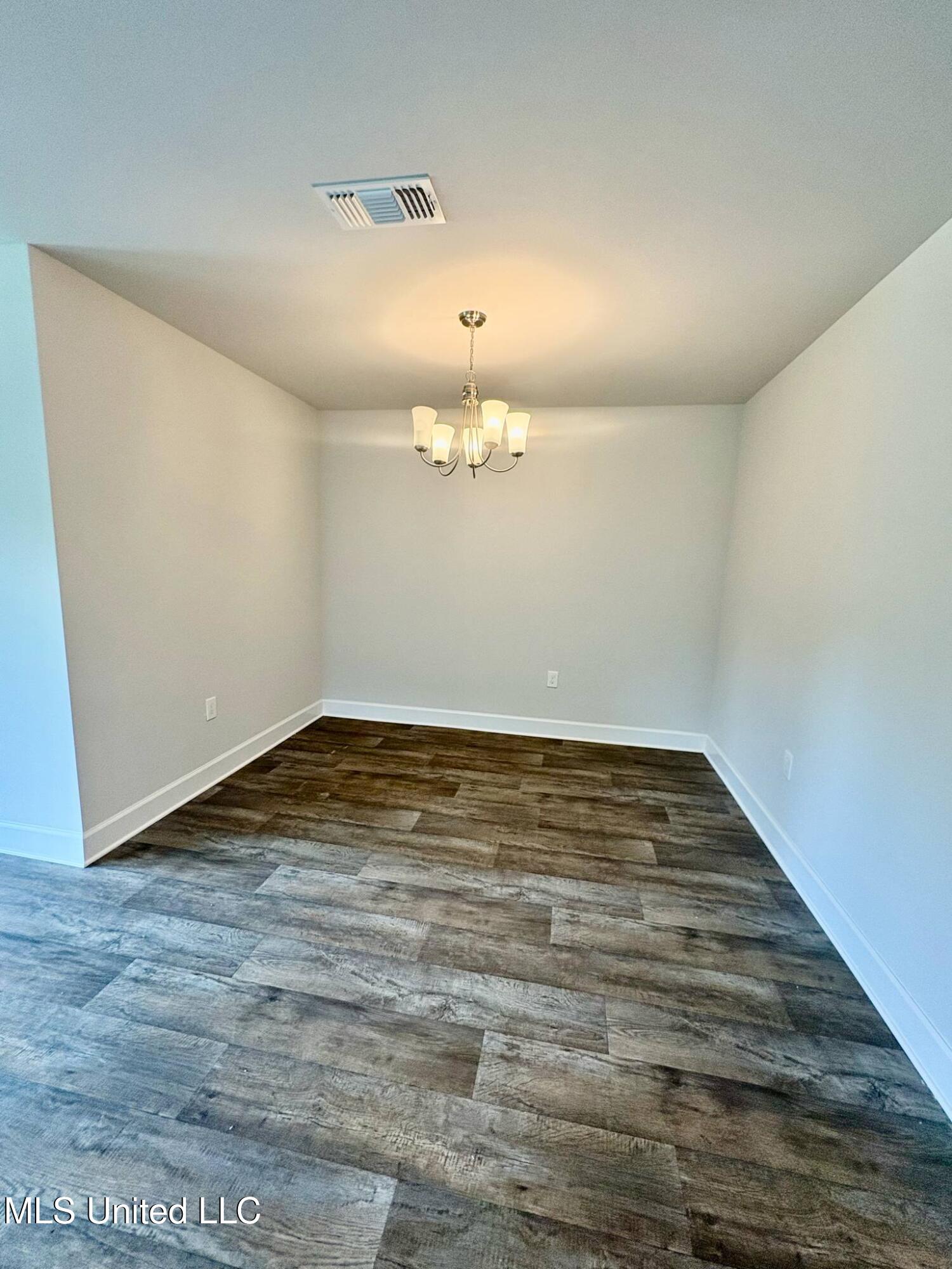 18060 Tiffany Renee Drive Property Photo 14