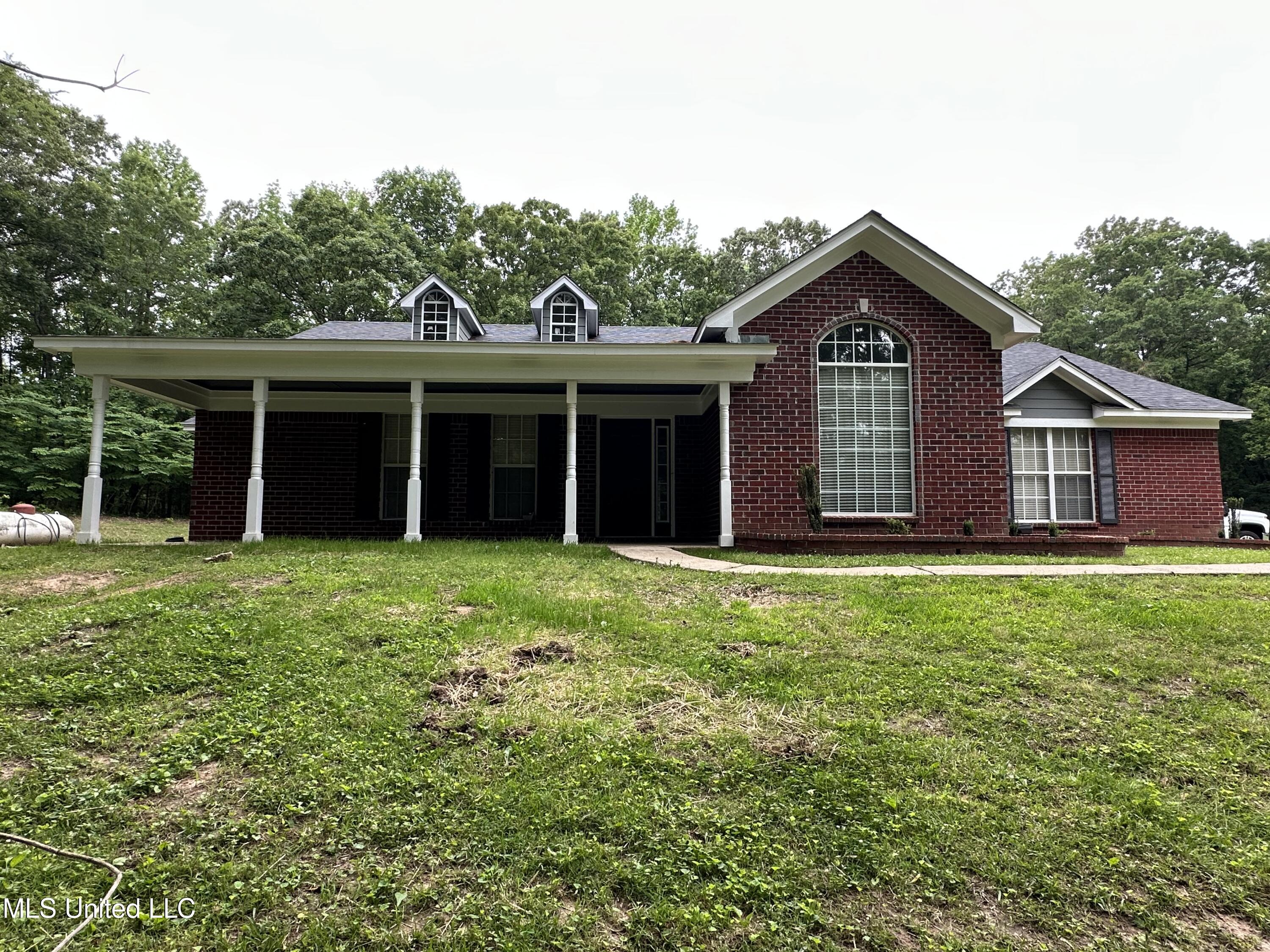 90 Vance Cove Property Photo 1