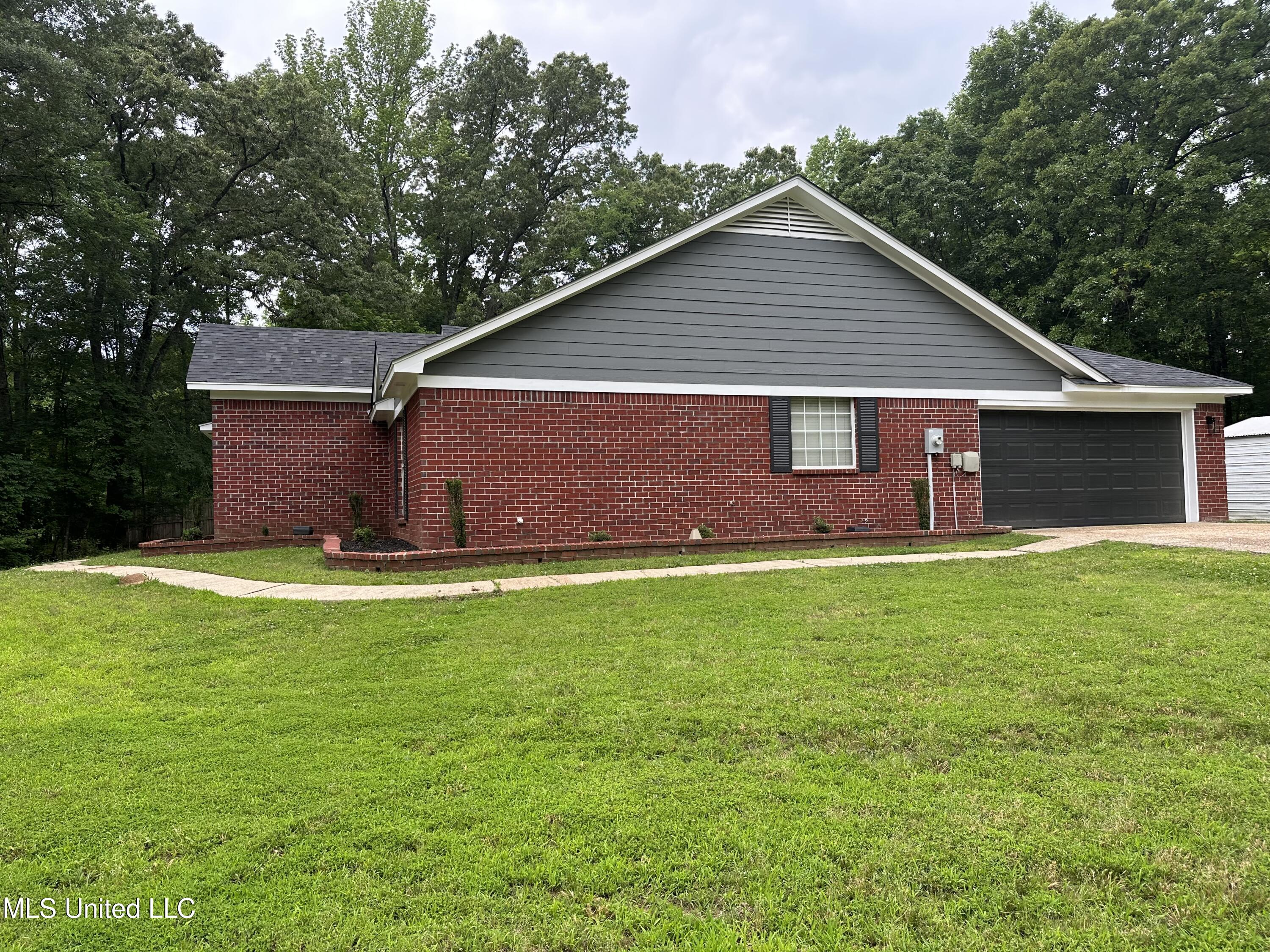 90 Vance Cove Property Photo 7