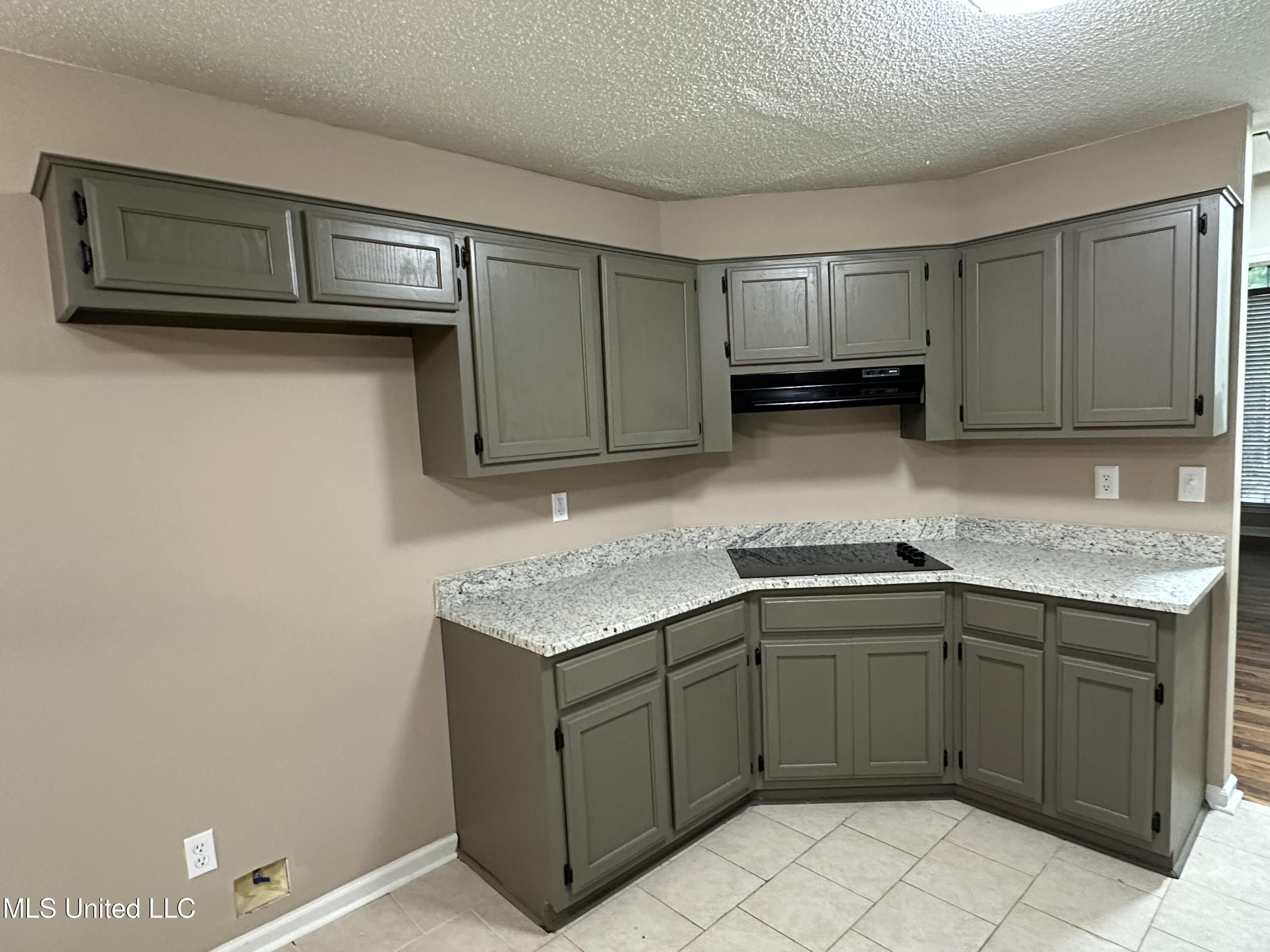 90 Vance Cove Property Photo 10