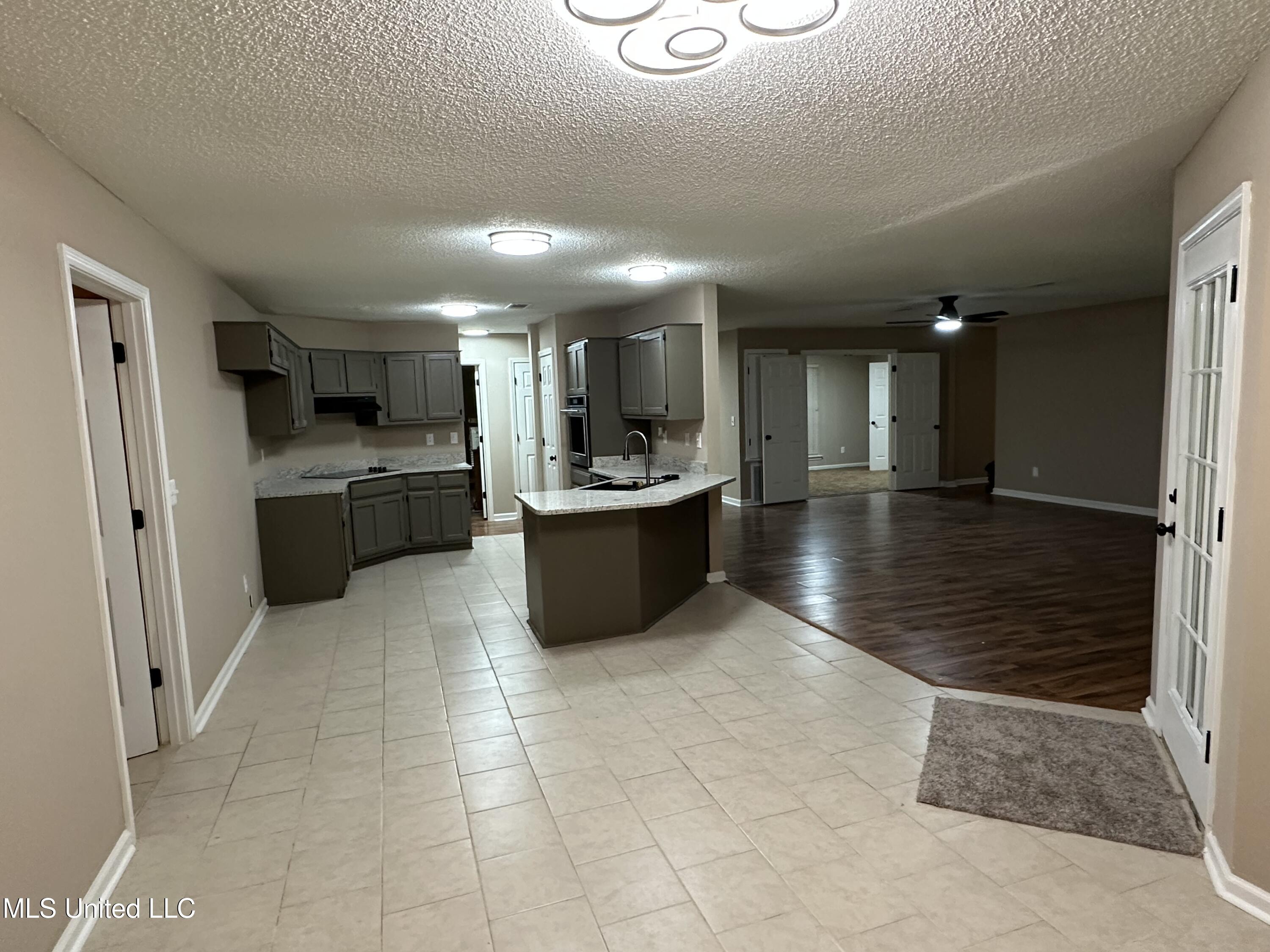 90 Vance Cove Property Photo 13