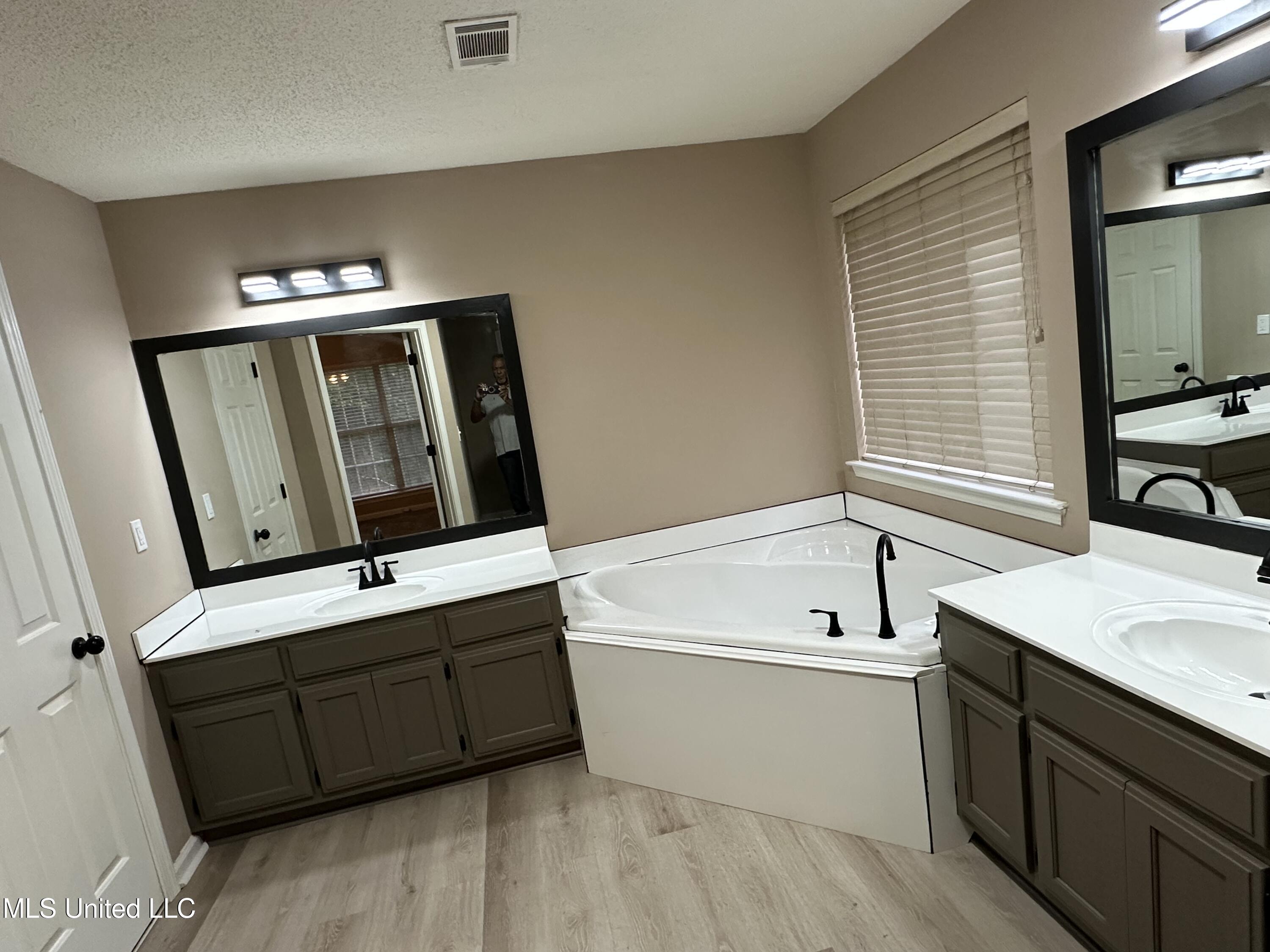 90 Vance Cove Property Photo 21