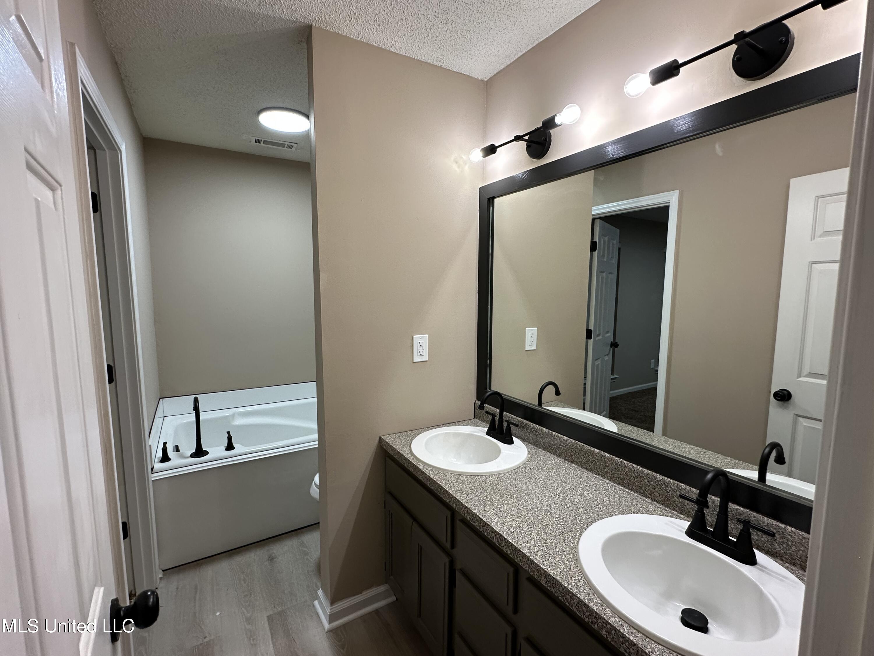 90 Vance Cove Property Photo 25