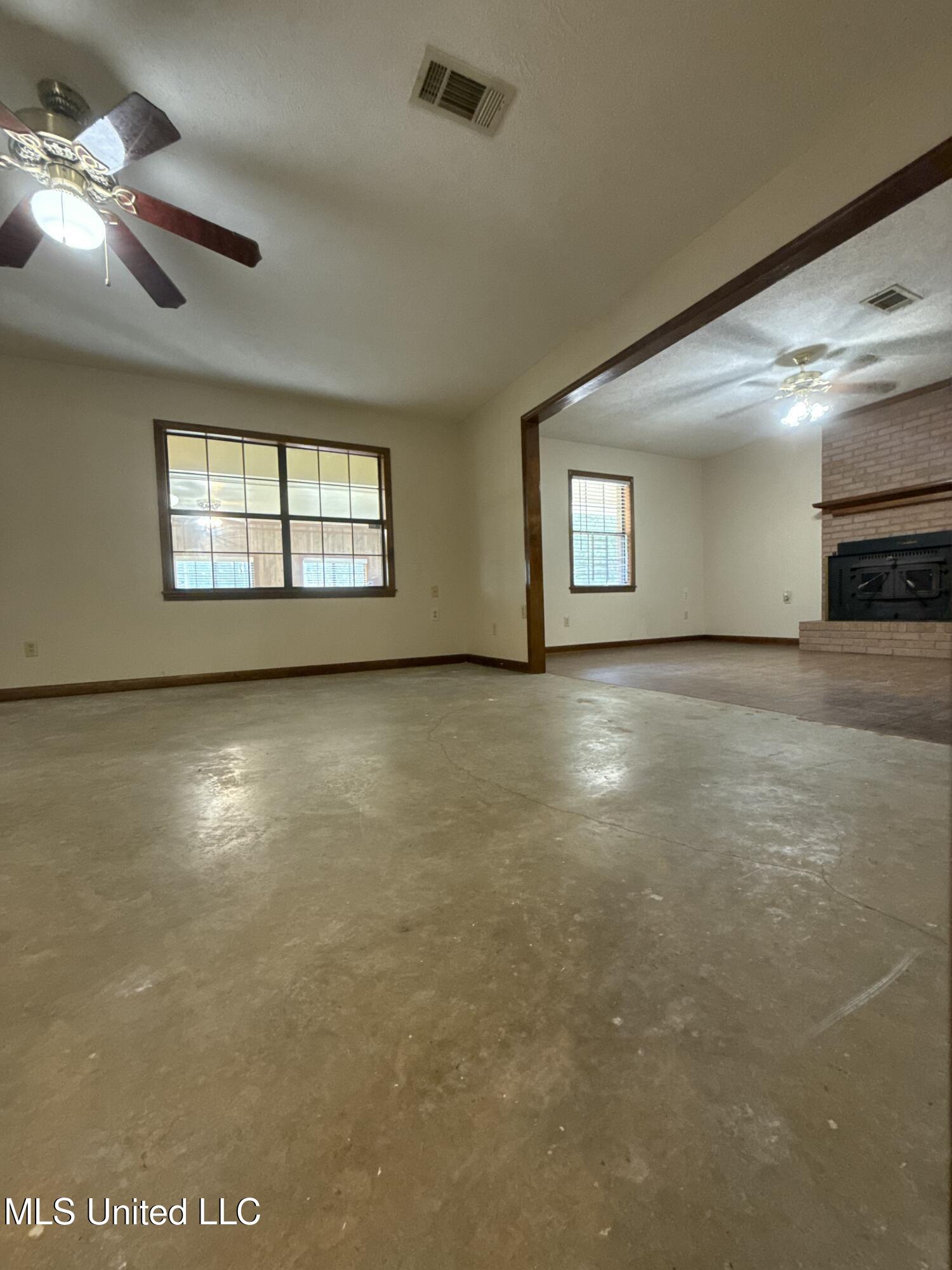 12 Minerva Road Property Photo 3