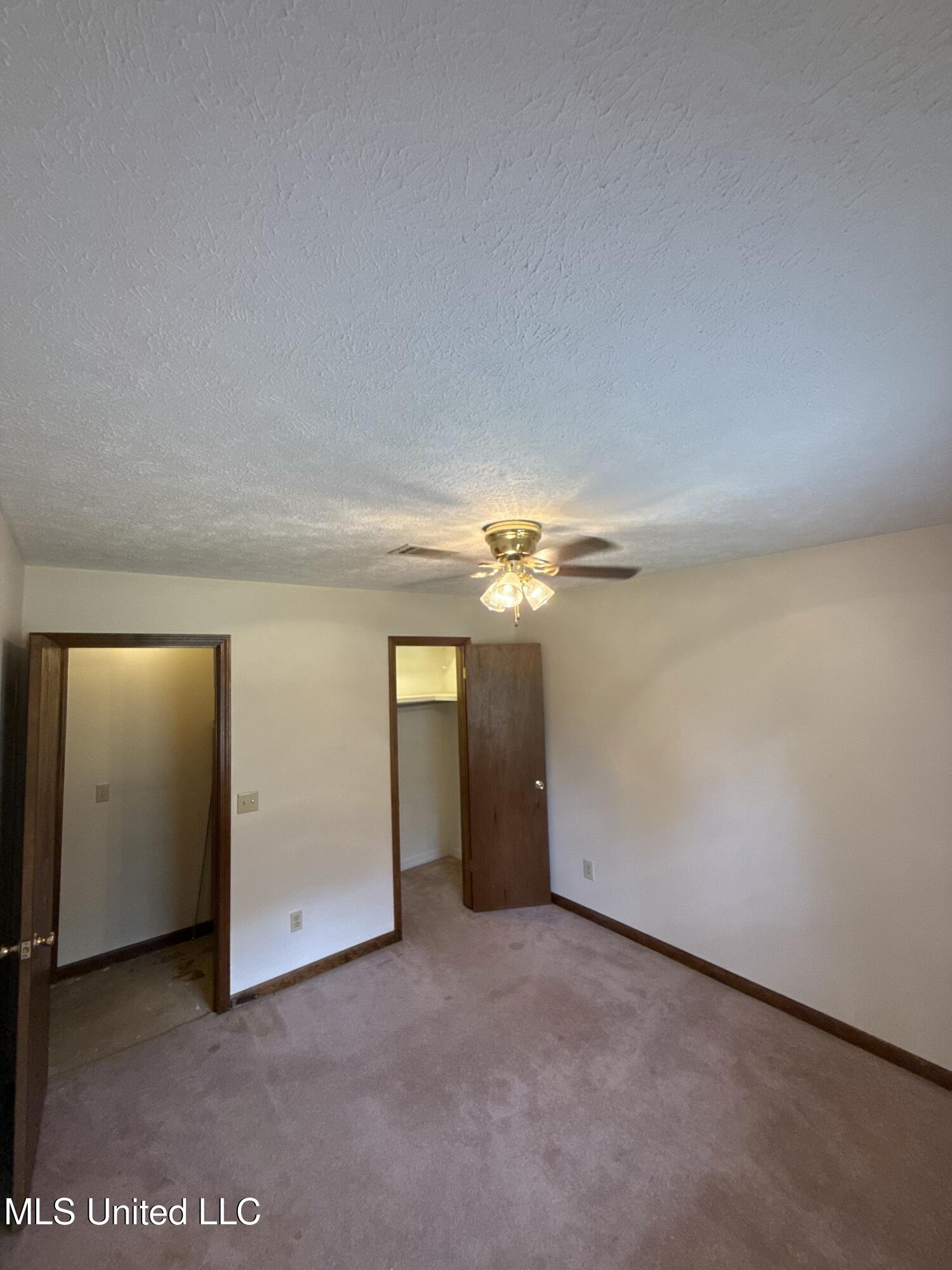 12 Minerva Road Property Photo 25