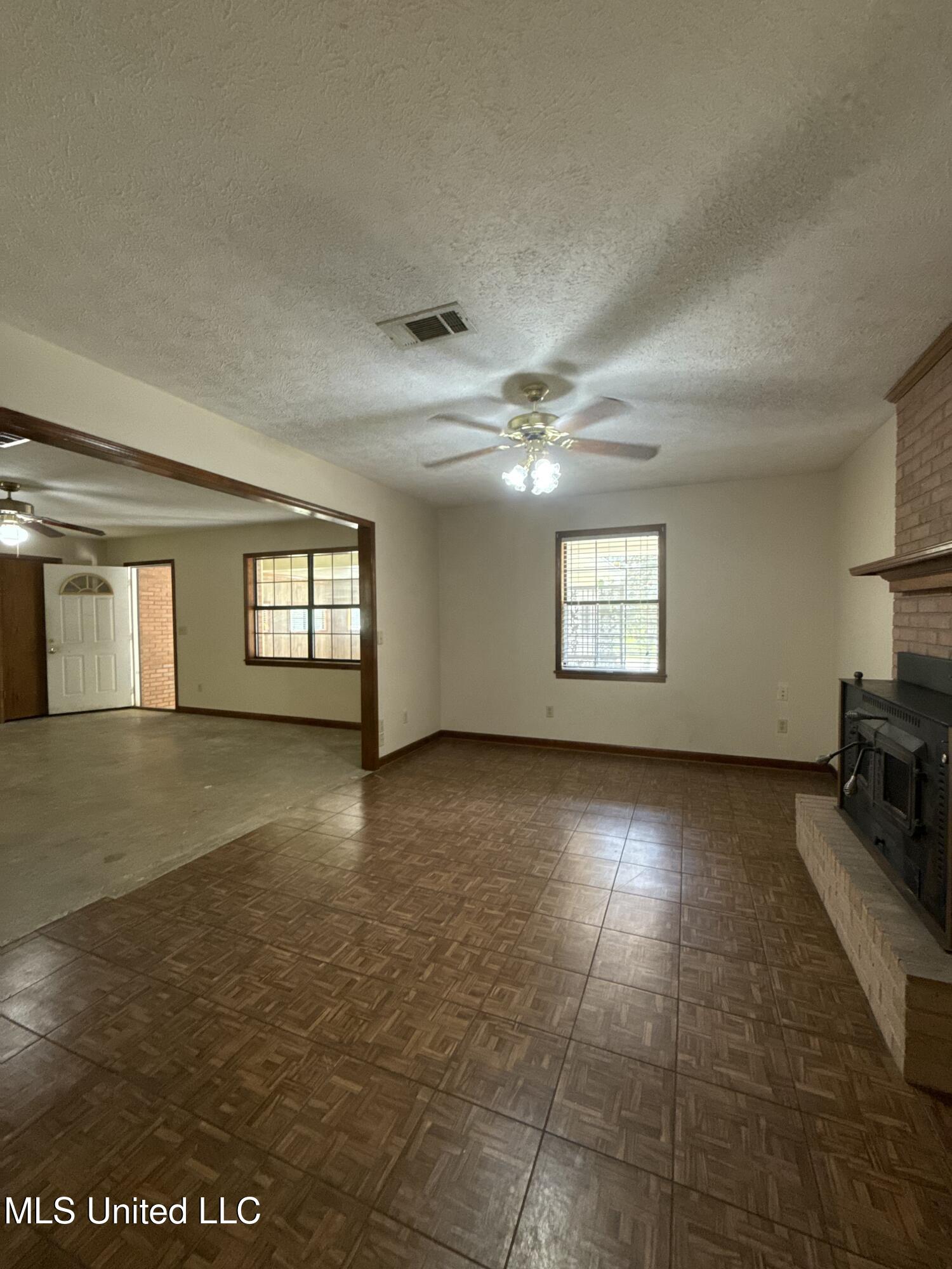 12 Minerva Road Property Photo 43