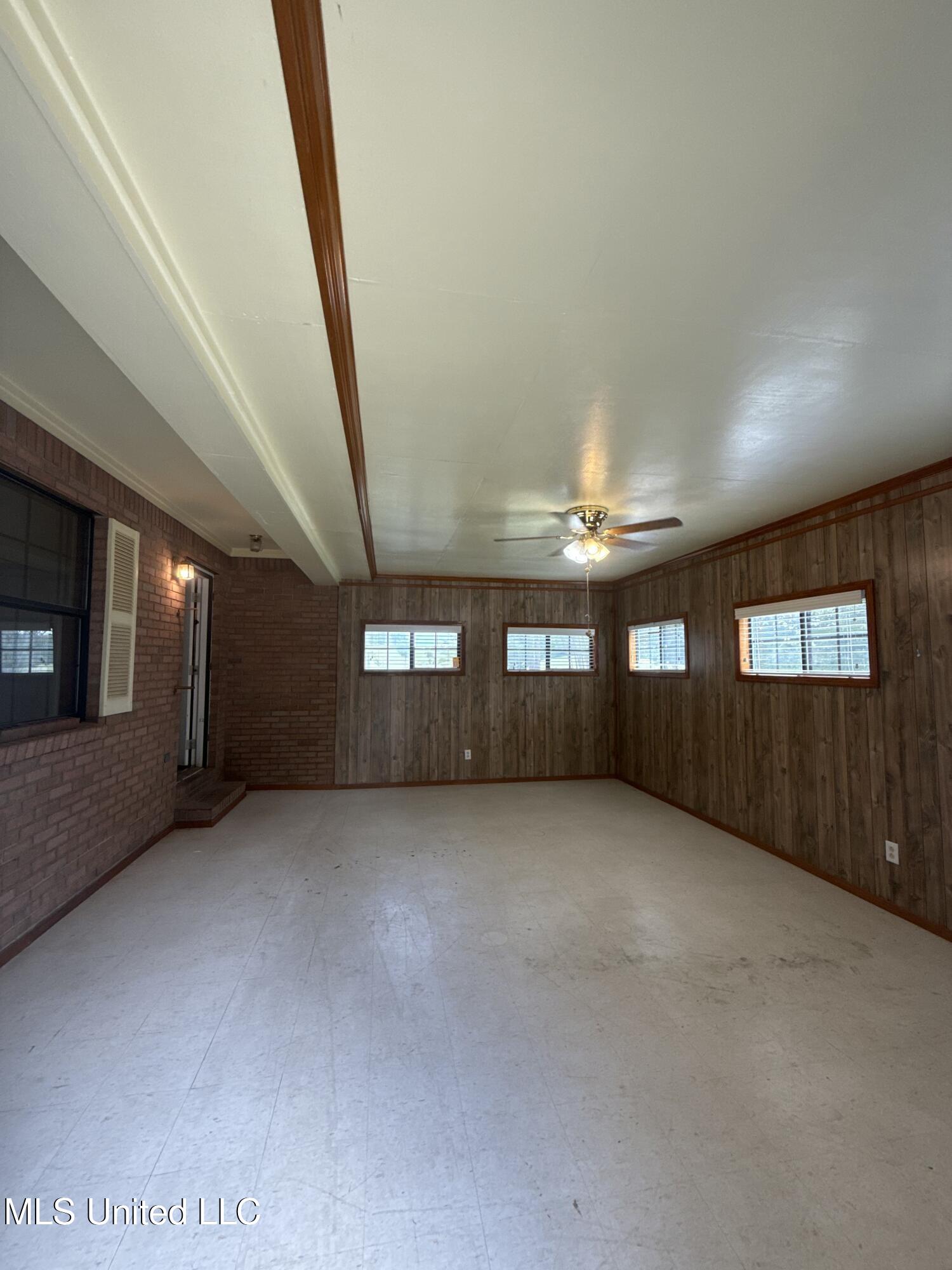 12 Minerva Road Property Photo 44