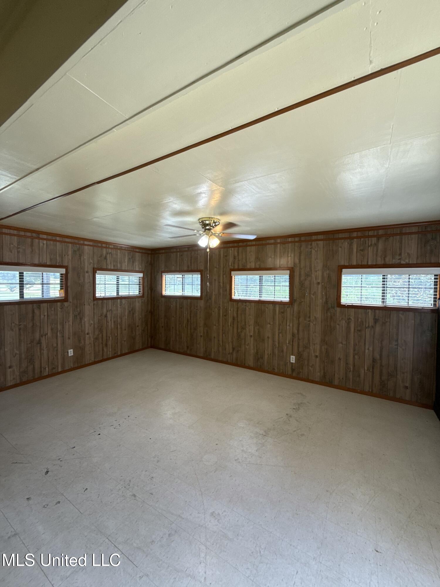 12 Minerva Road Property Photo 45