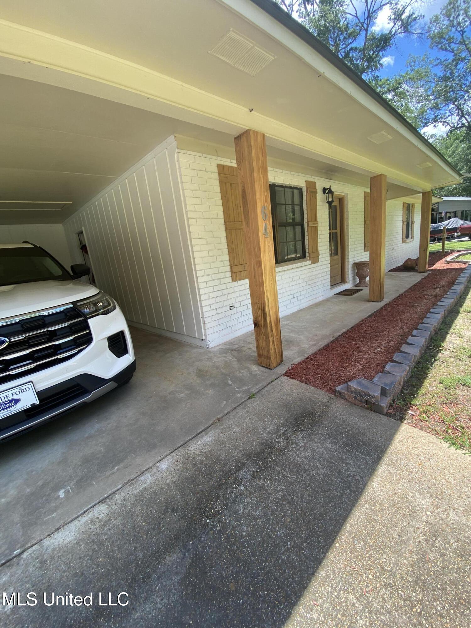 64 Ogden Road Property Photo 5