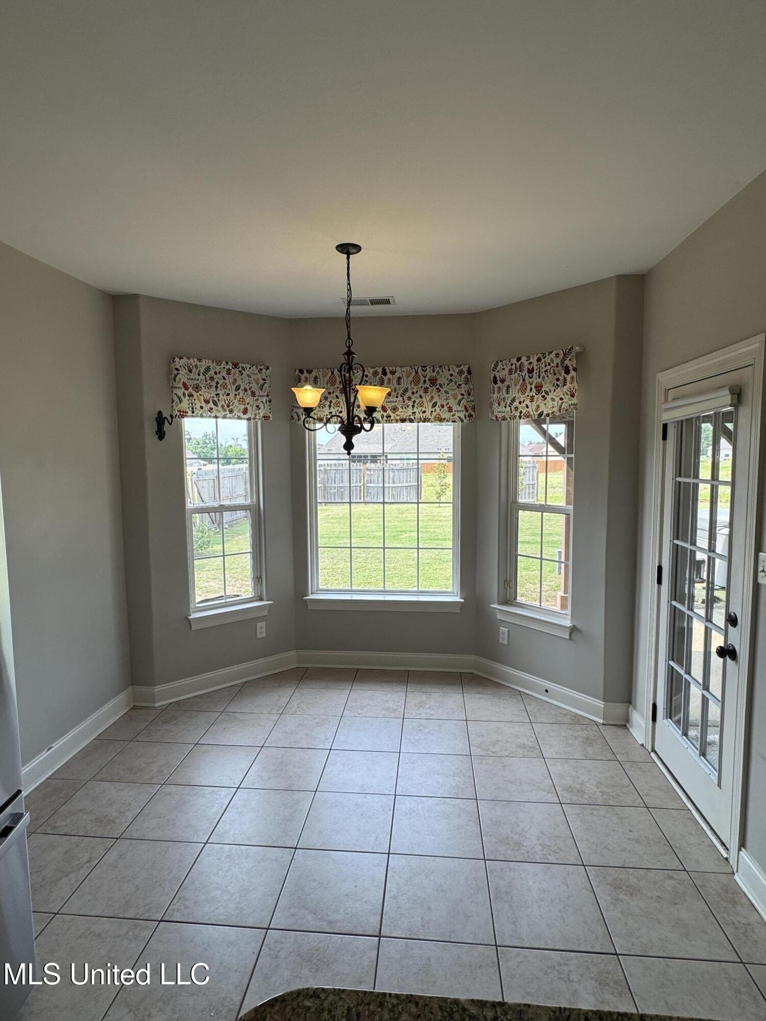 1406 Koby Lane Property Photo 9