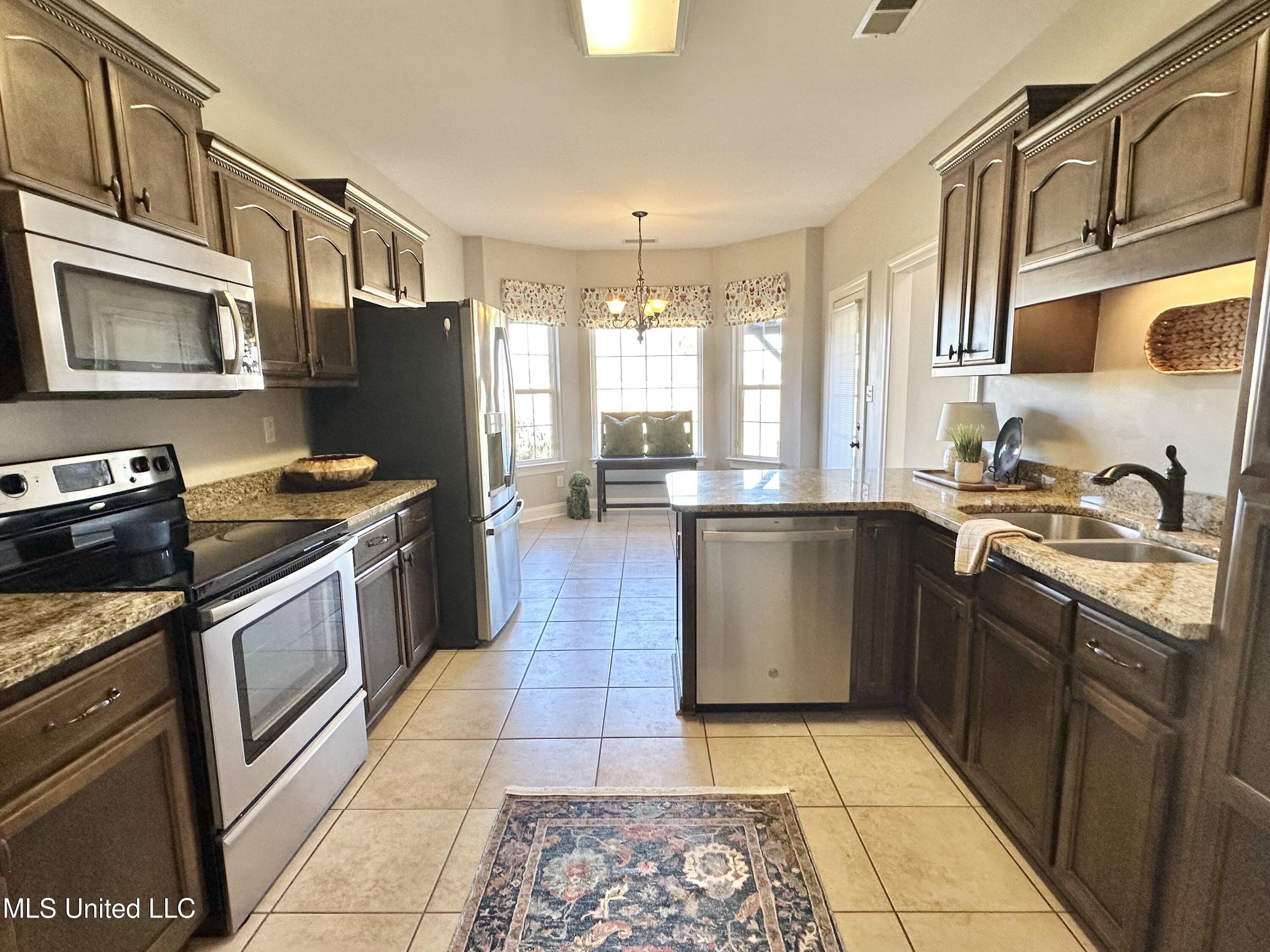 1406 Koby Lane Property Photo 12