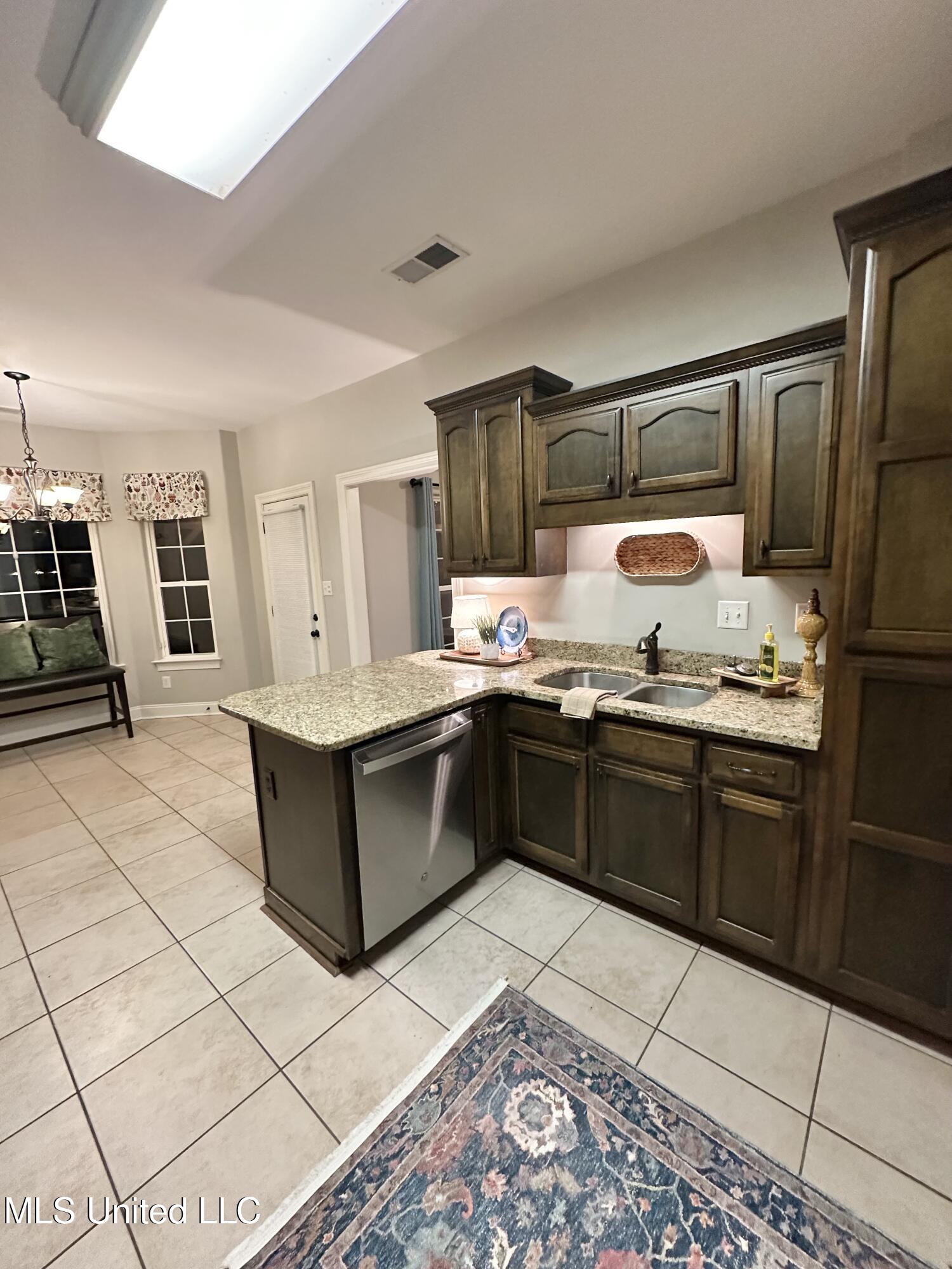 1406 Koby Lane Property Photo 22