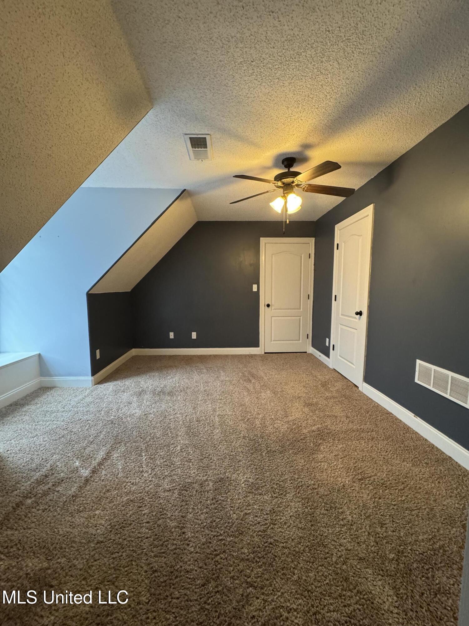 1406 Koby Lane Property Photo 23