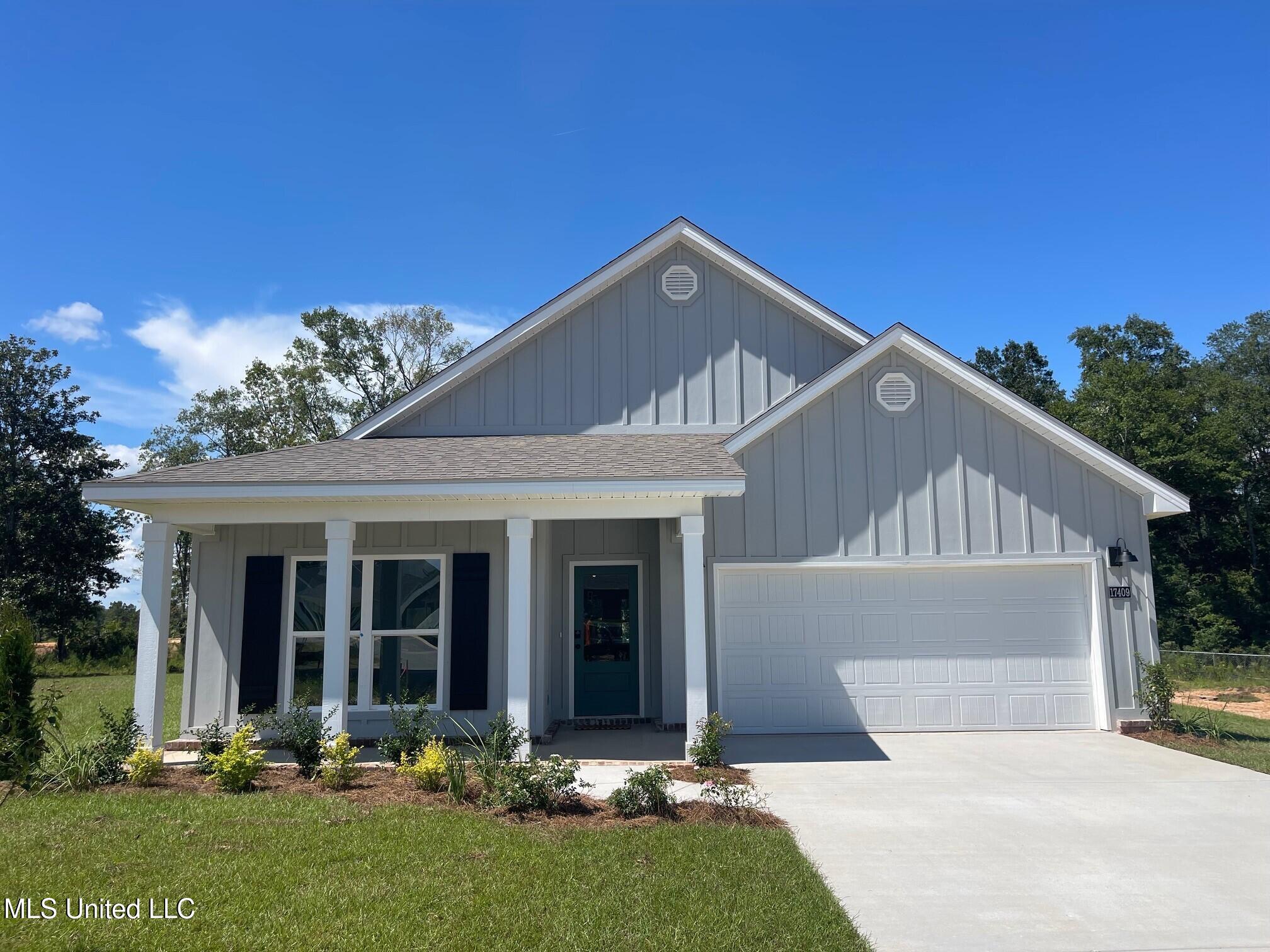 17409 Willow Cove Property Photo 1