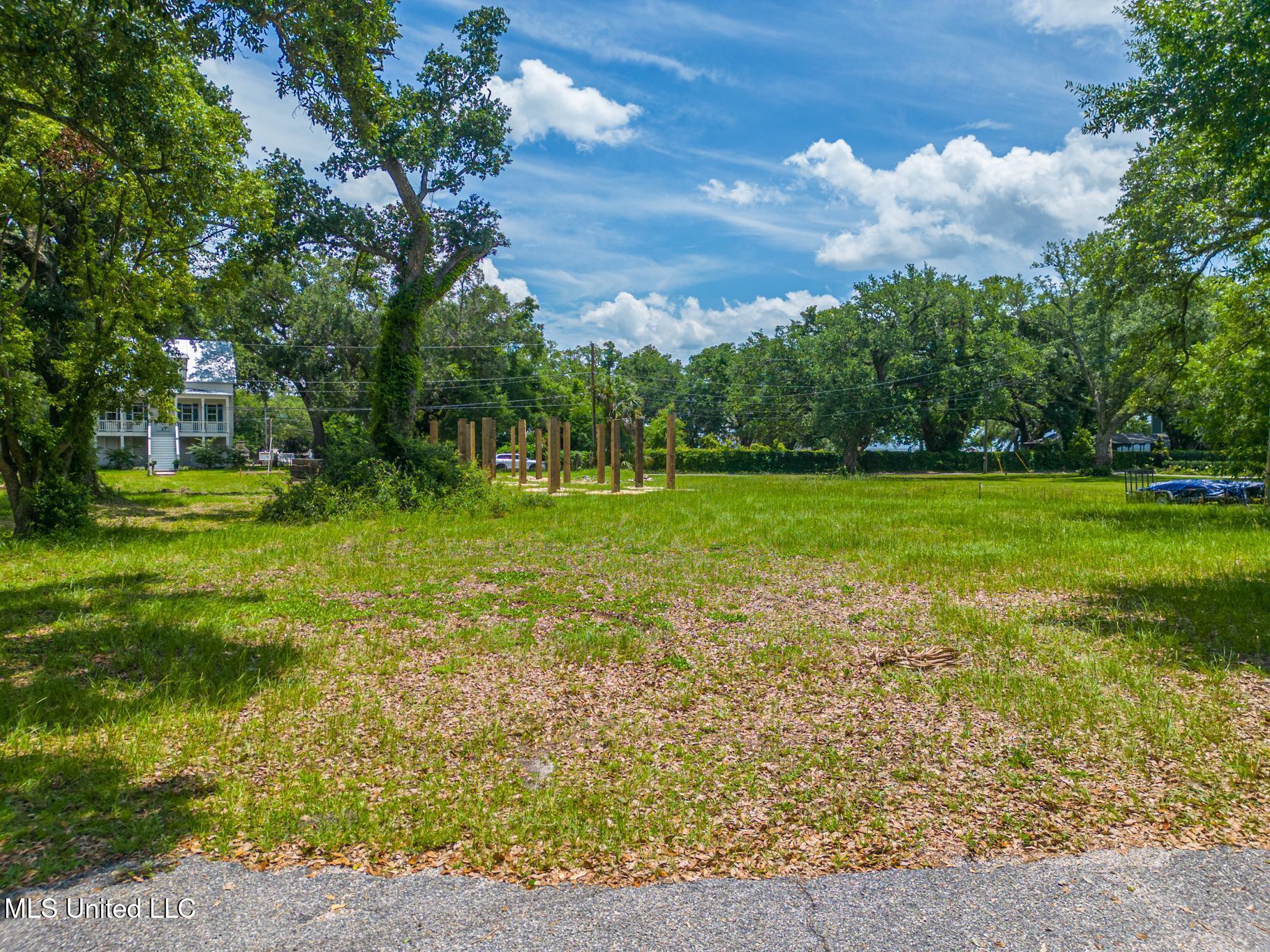 1537 Lot C Midway Avenue Property Photo 4