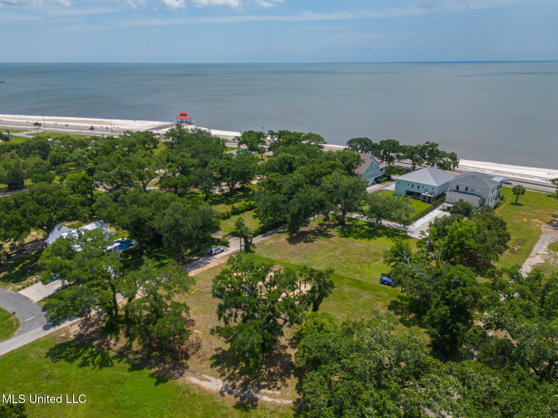 1537 Lot C Midway Avenue Property Photo 12