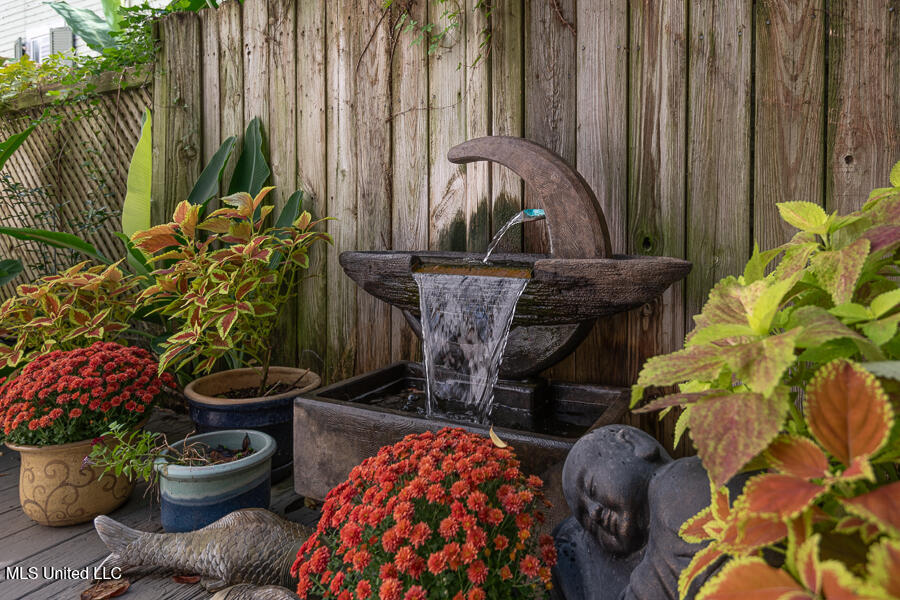 612 State Street Property Photo 6