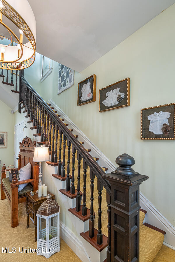 612 State Street Property Photo 12