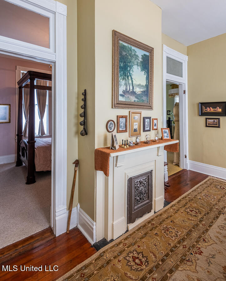 612 State Street Property Photo 19