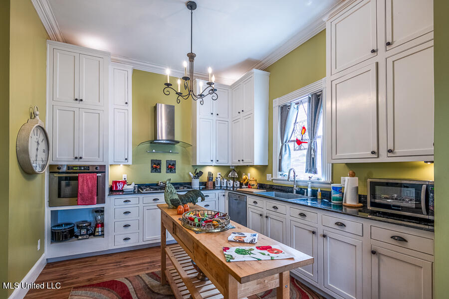 612 State Street Property Photo 21