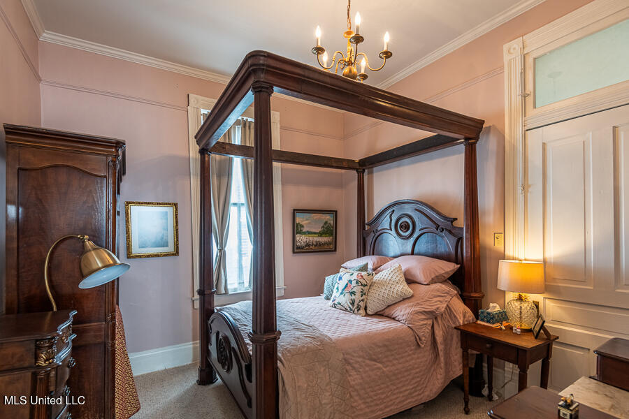 612 State Street Property Photo 29