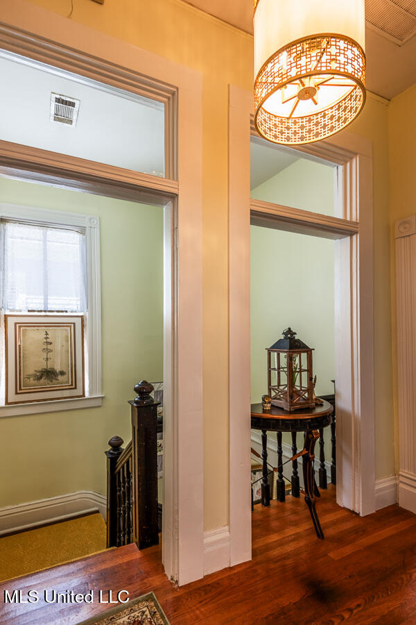 612 State Street Property Photo 32