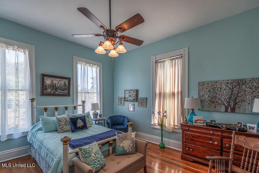 612 State Street Property Photo 42