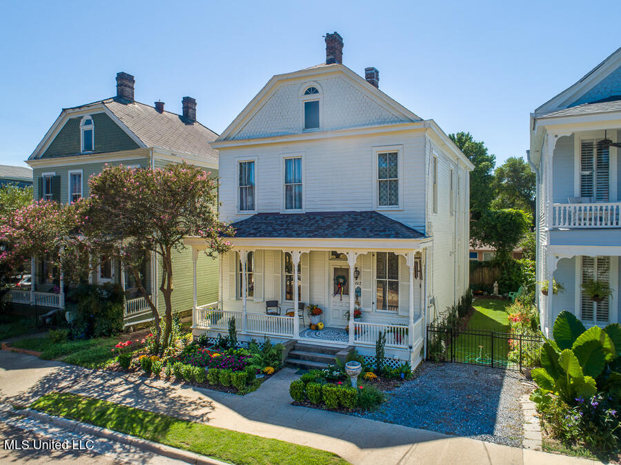 612 State Street Property Photo 45