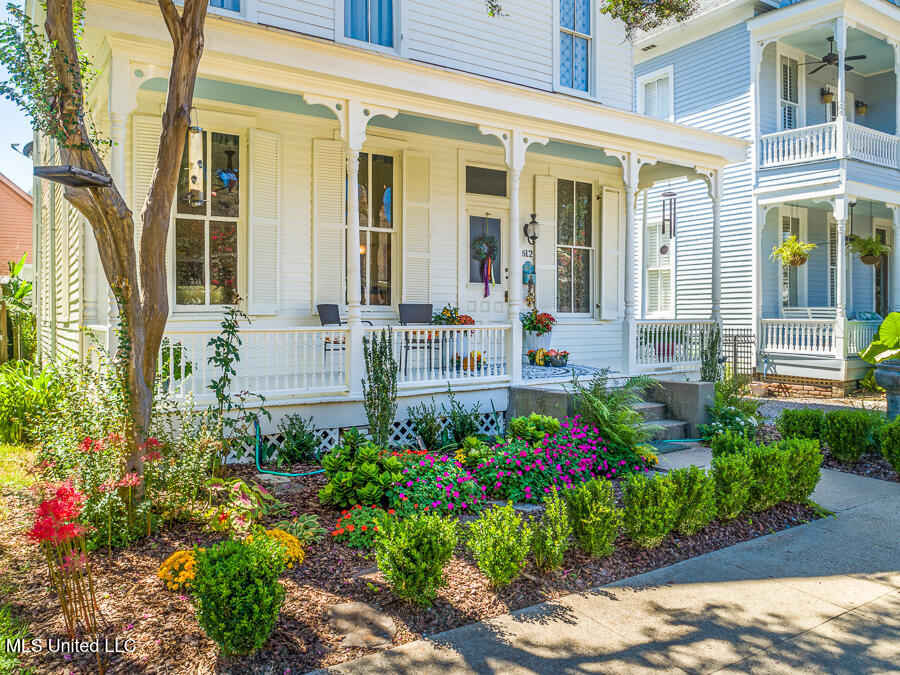 612 State Street Property Photo 46