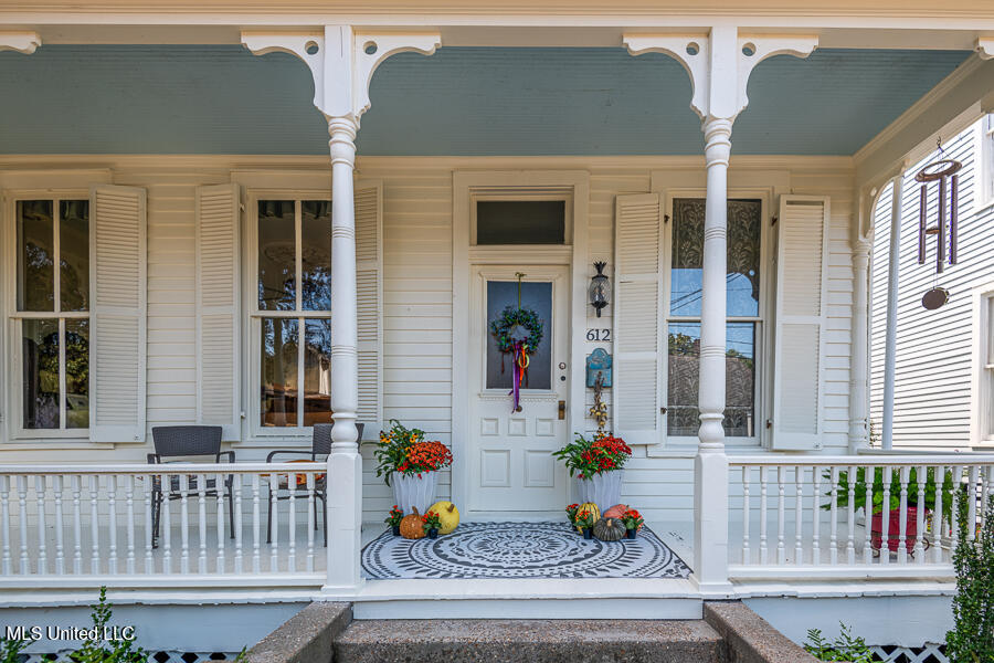 612 State Street Property Photo 48