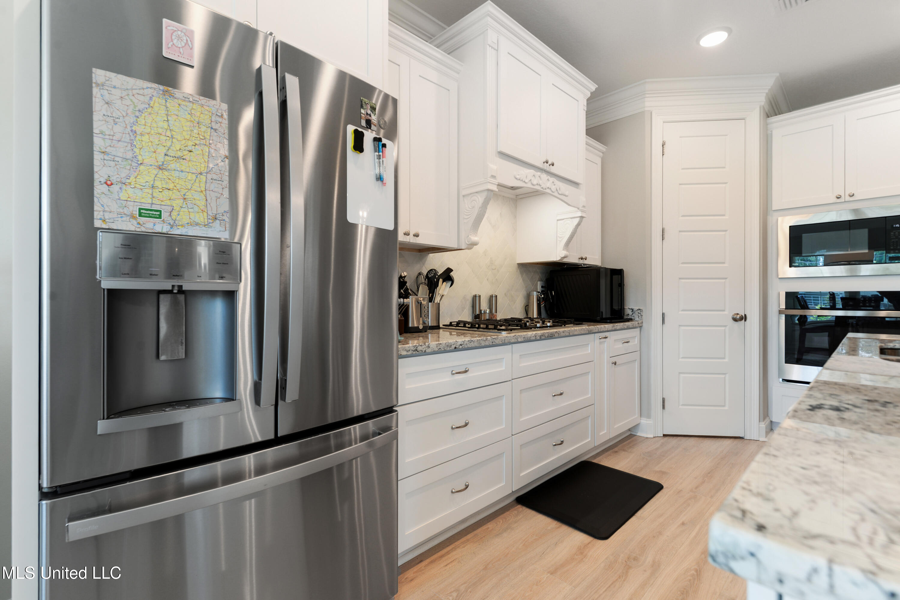 16872 W Landon Green Circle Property Photo 6