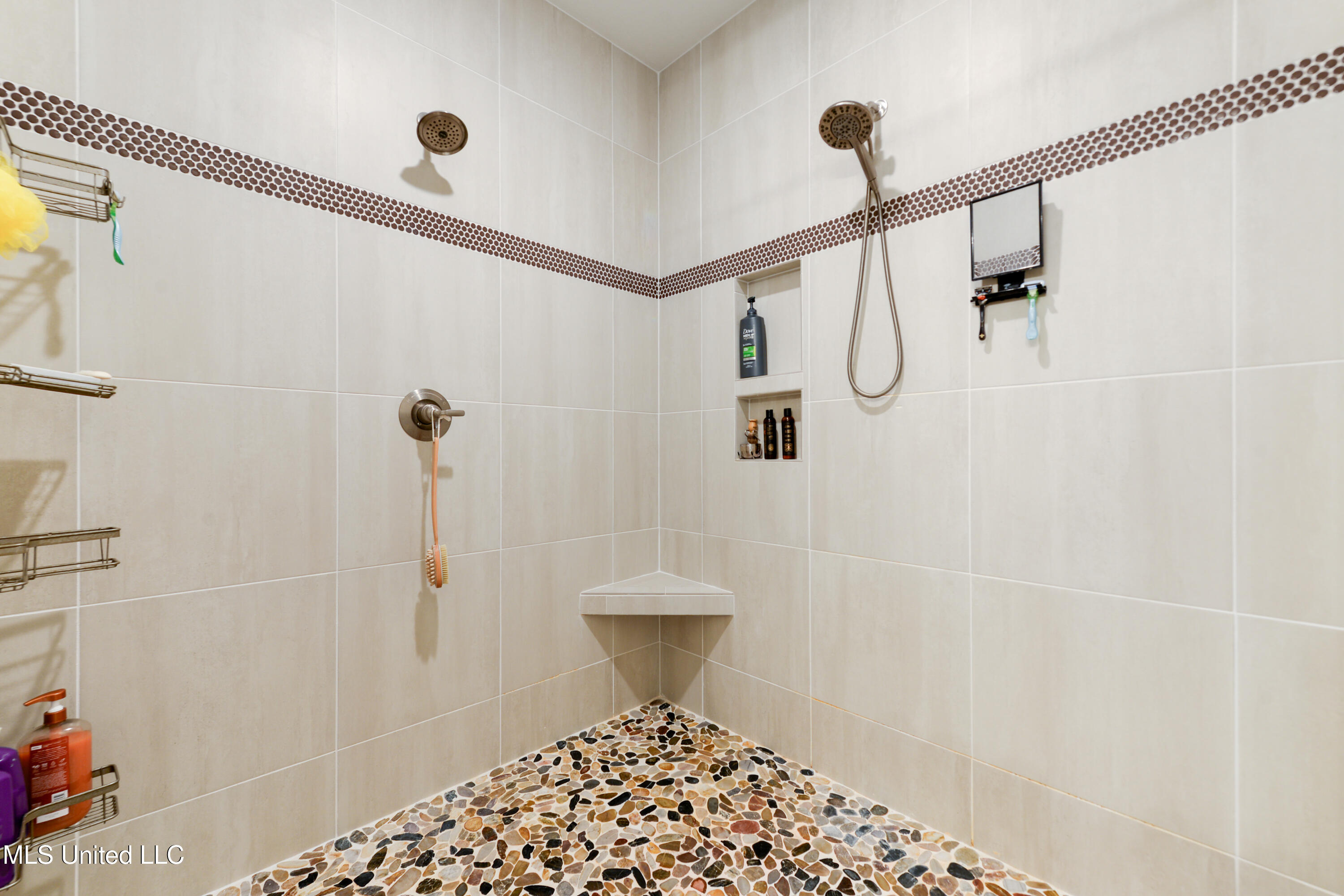 16872 W Landon Green Circle Property Photo 7