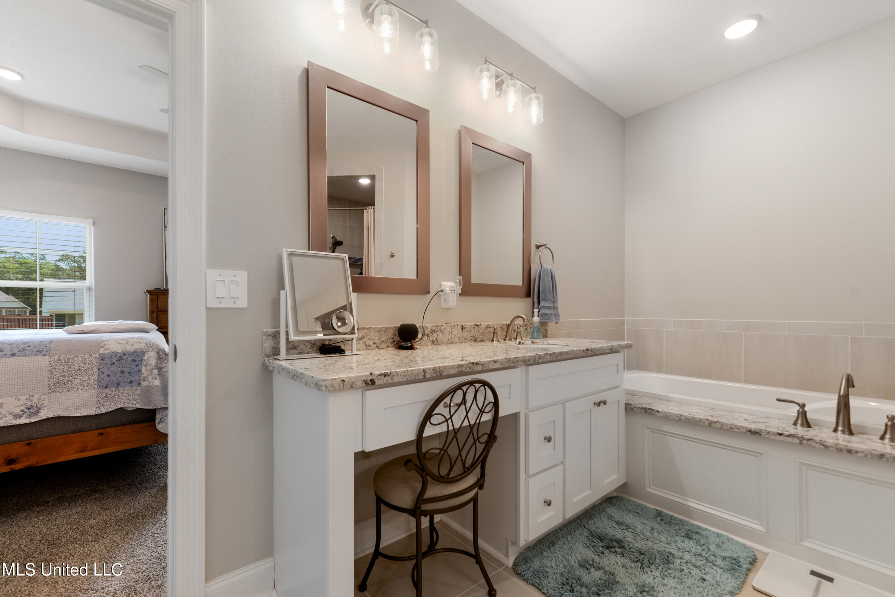 16872 W Landon Green Circle Property Photo 18