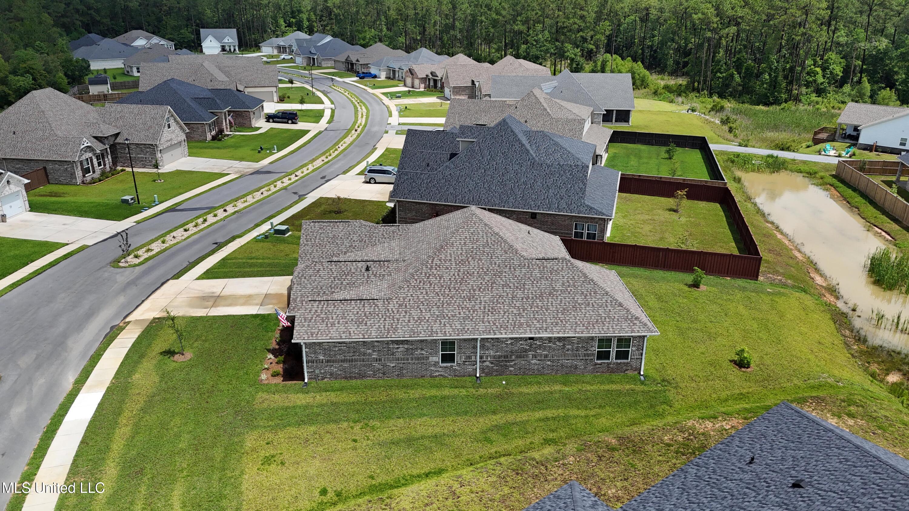 16872 W Landon Green Circle Property Photo 36