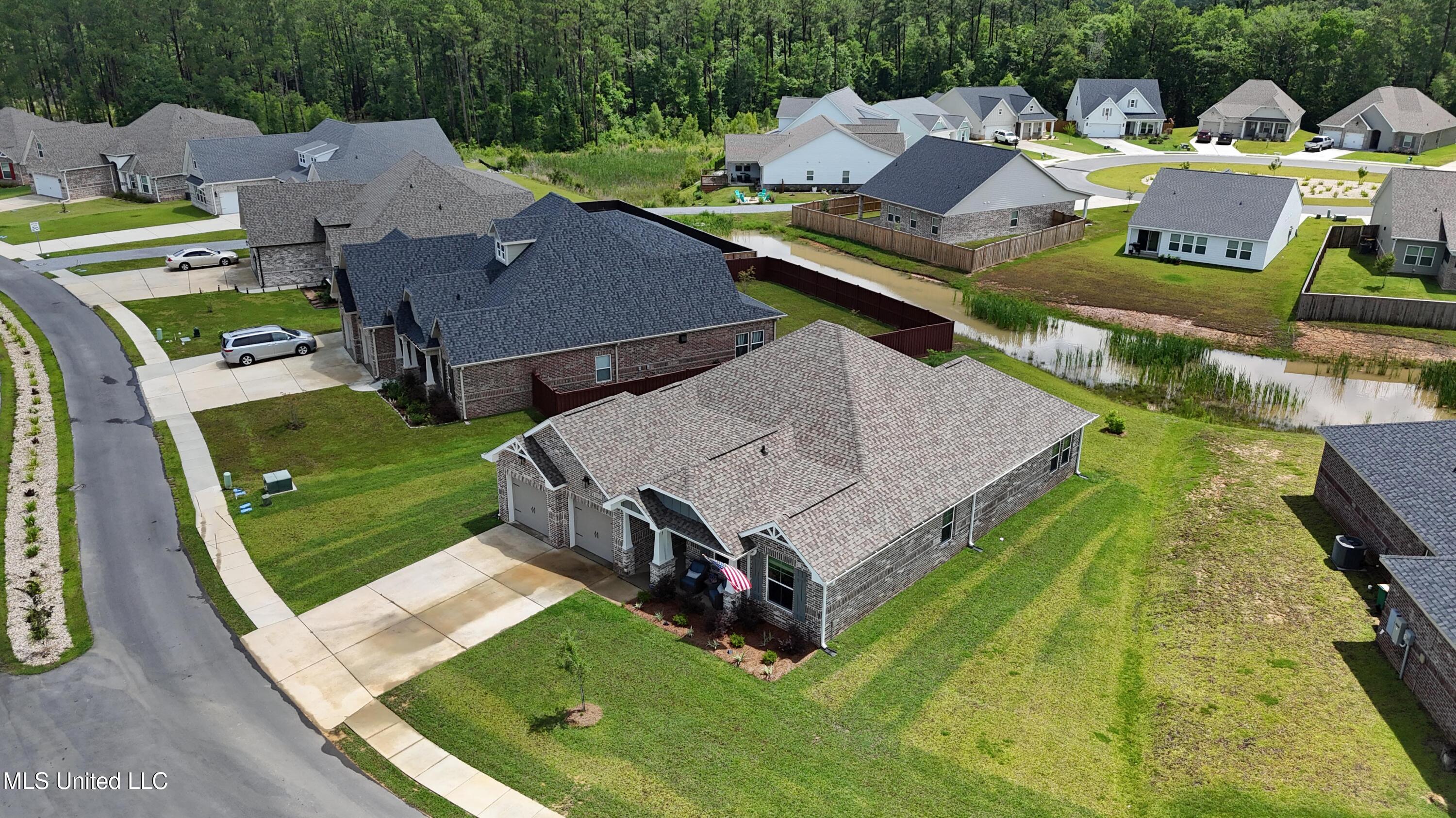 16872 W Landon Green Circle Property Photo 37