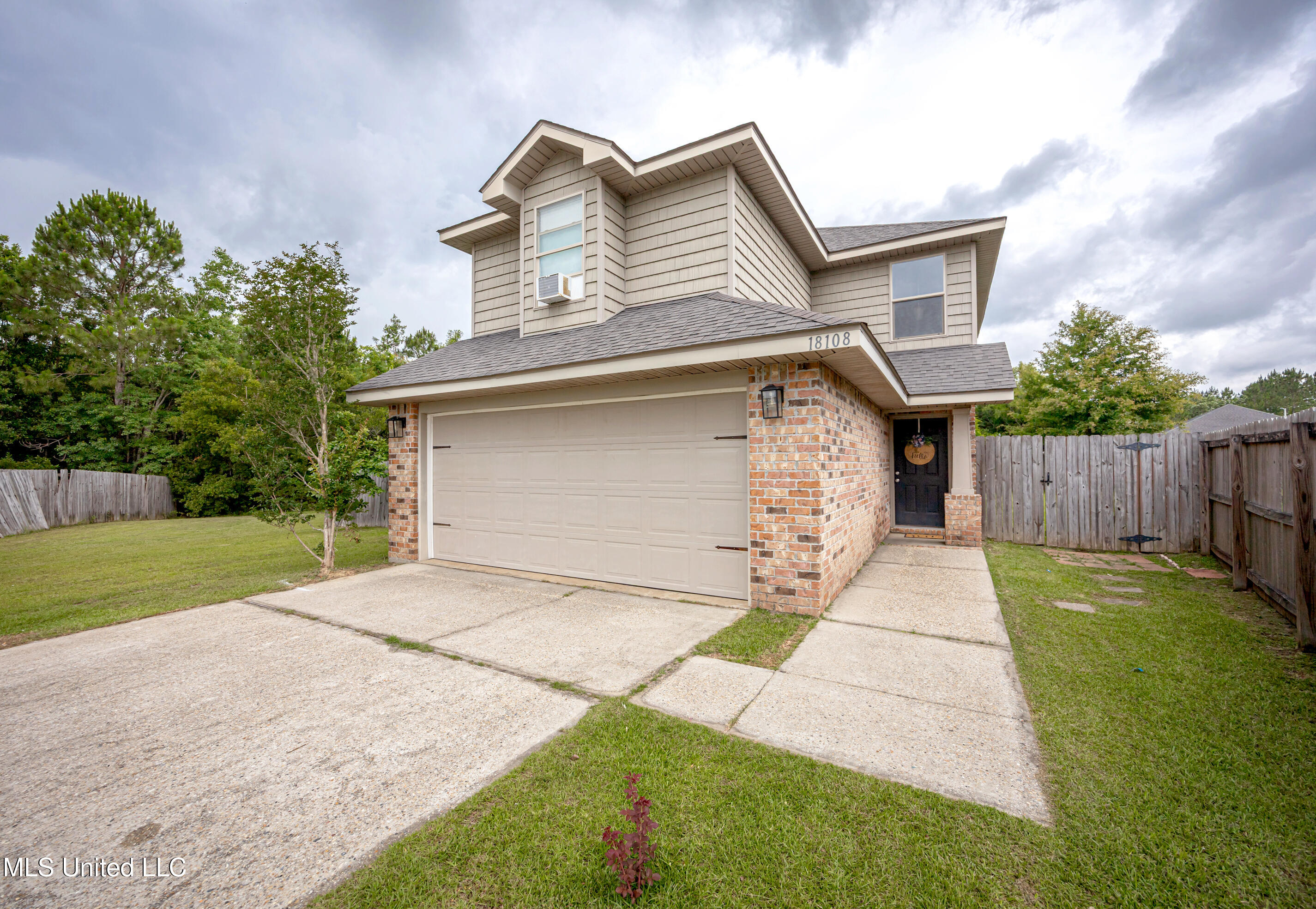 18108 Steamer Way Property Photo 1