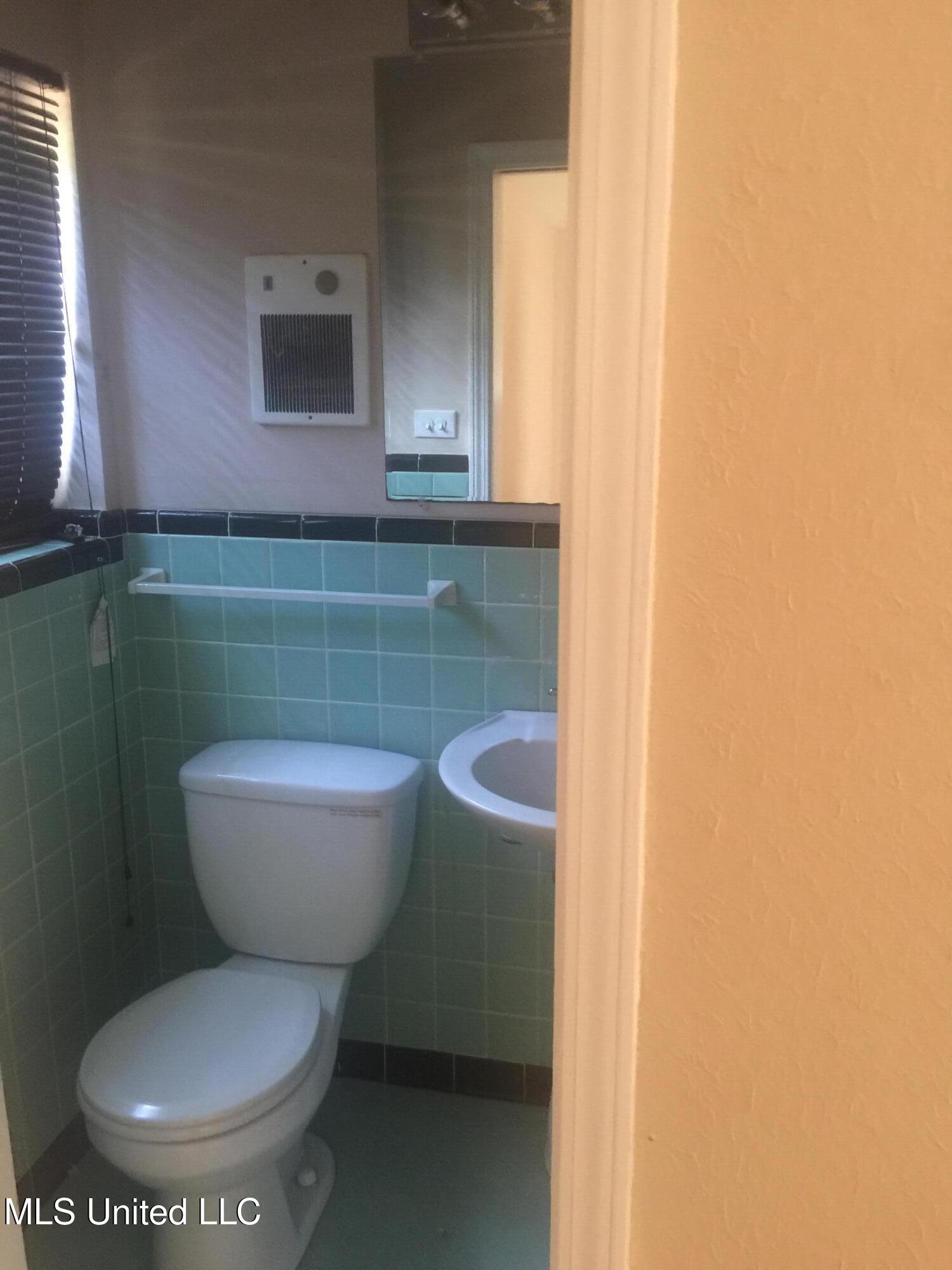 2758 E Benwood Drive Property Photo 7