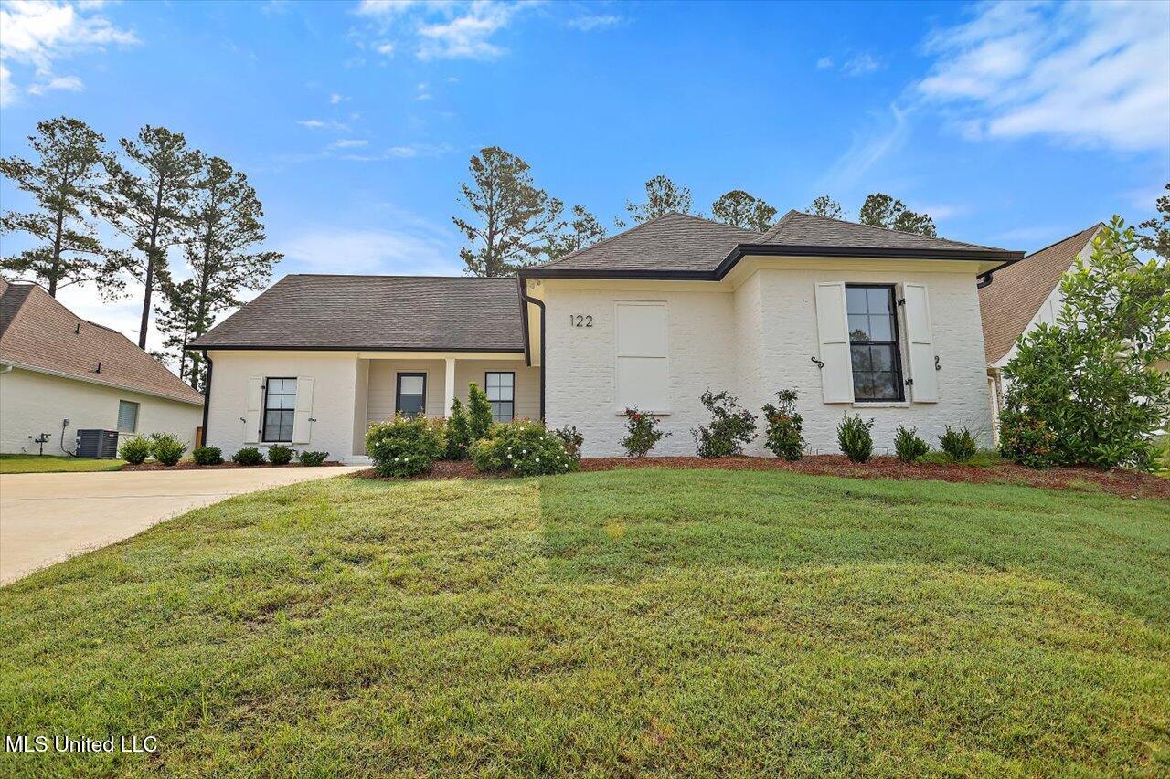 122 Seymour Drive Property Photo 1