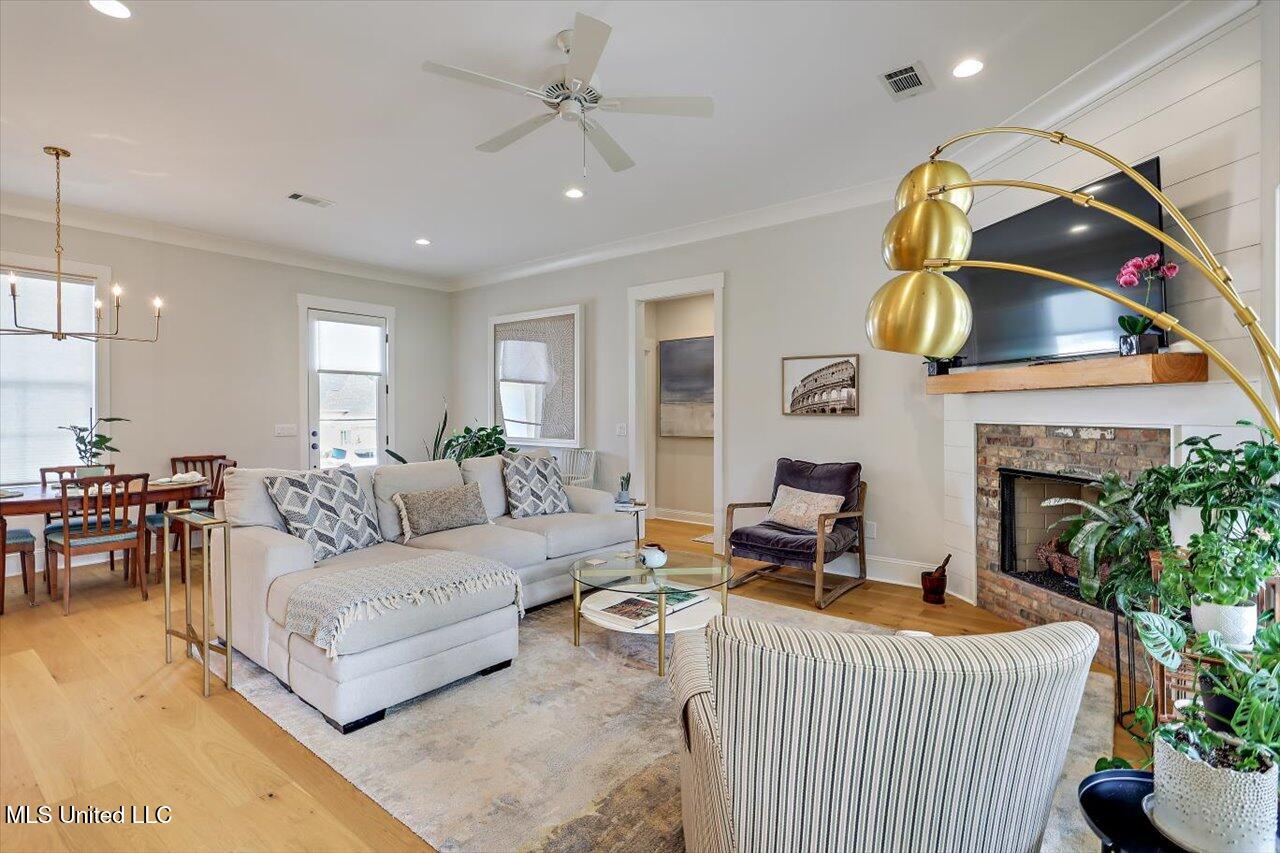 122 Seymour Drive Property Photo 7