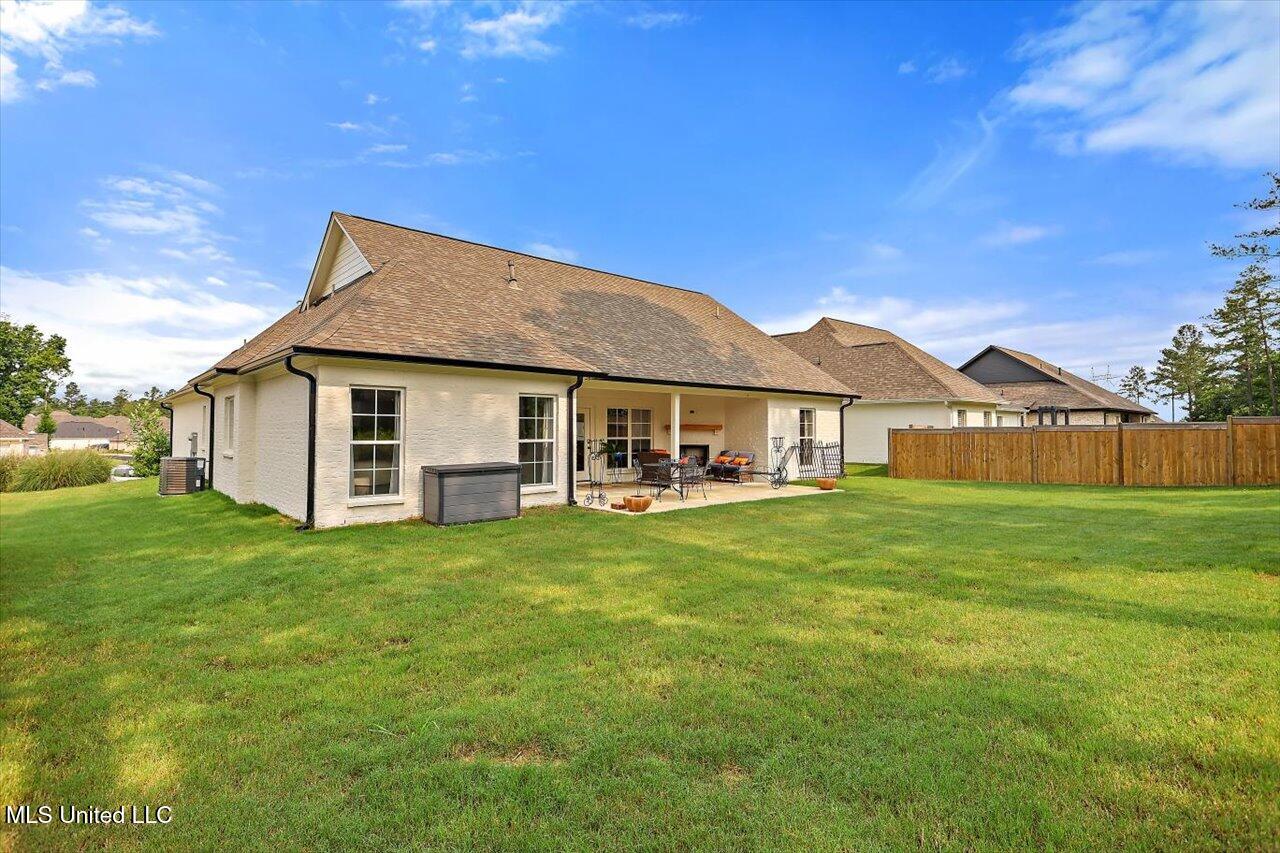 122 Seymour Drive Property Photo 29