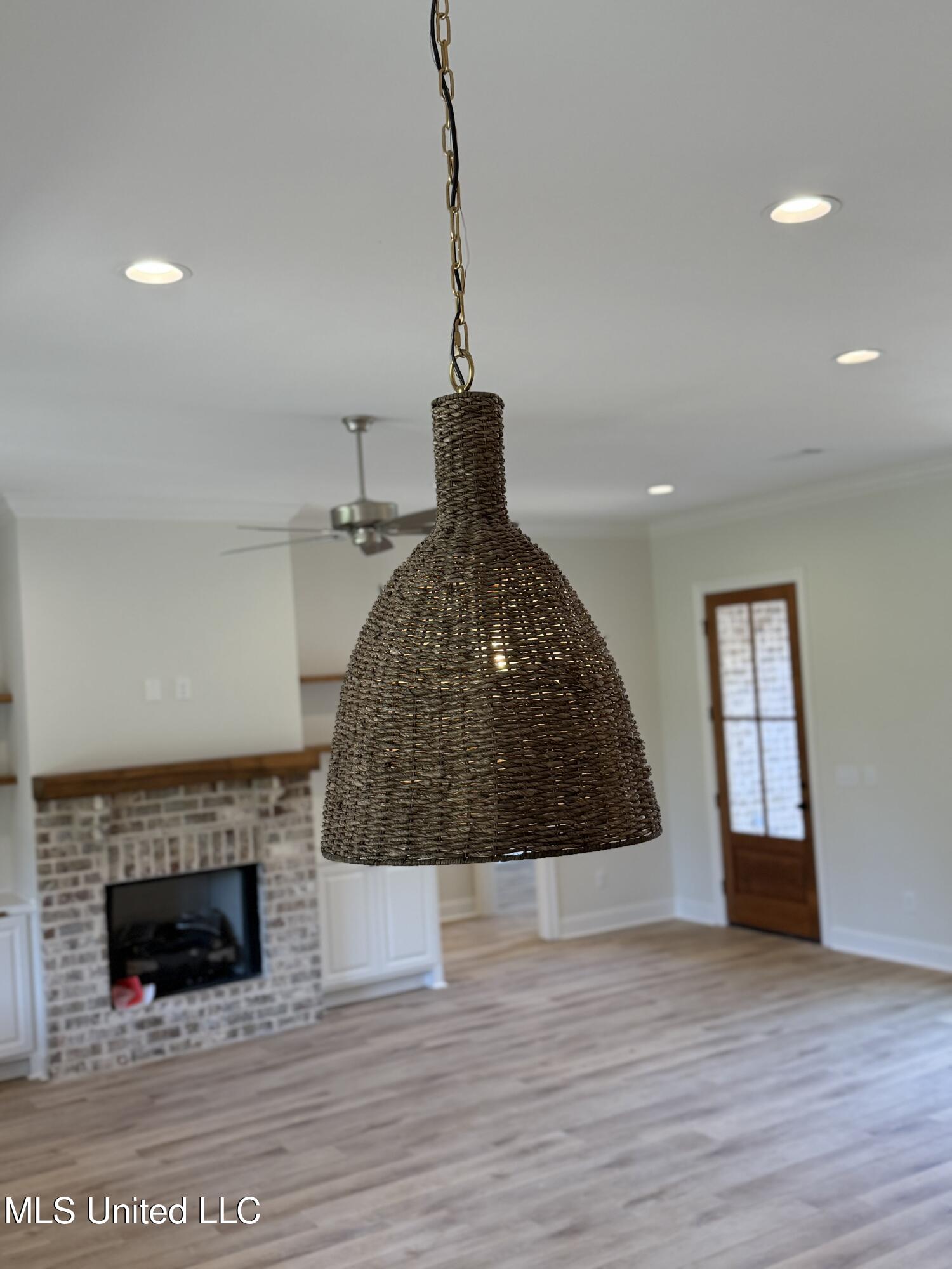 409 Butternut Drive Property Photo 10