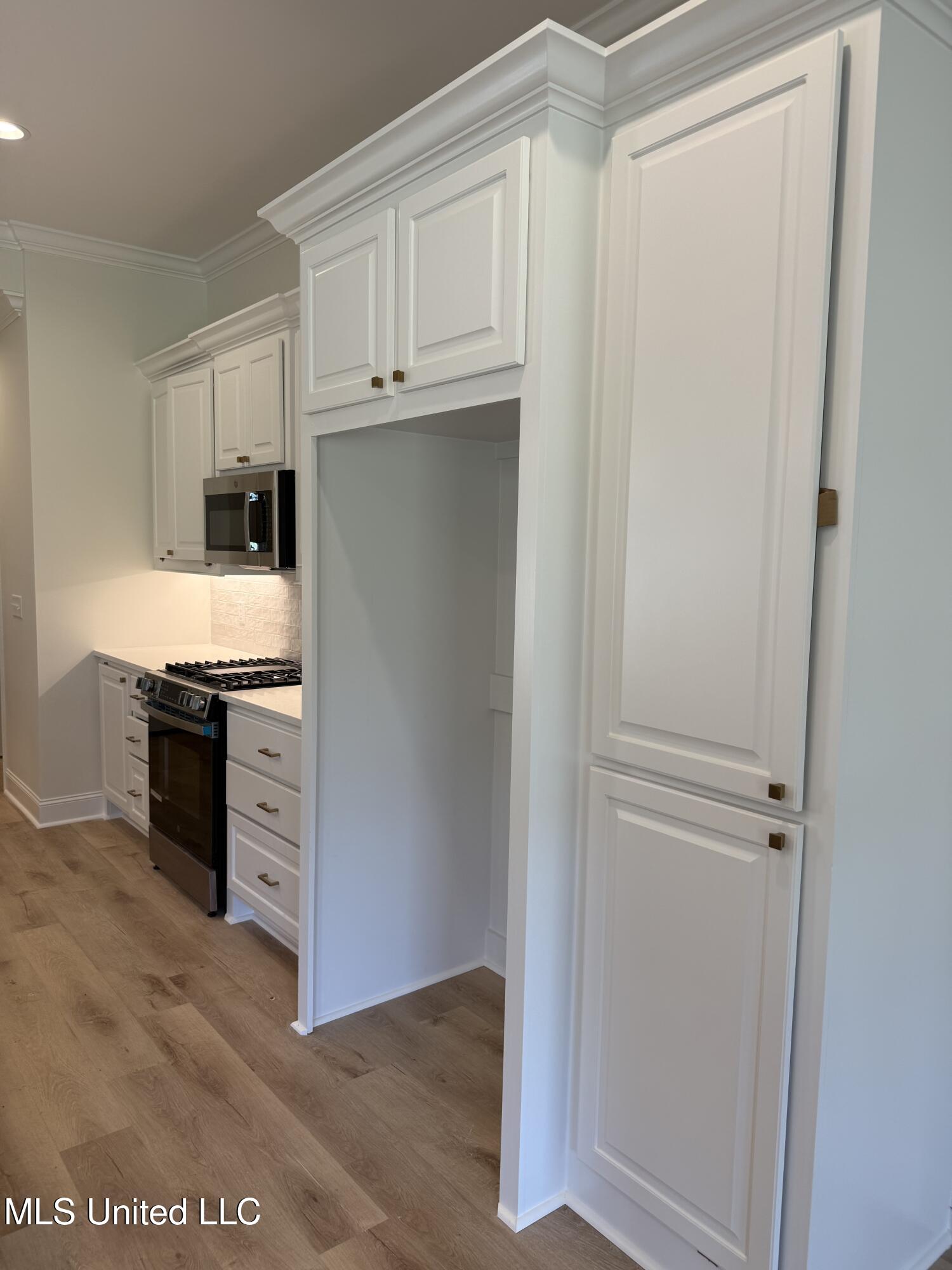 409 Butternut Drive Property Photo 13