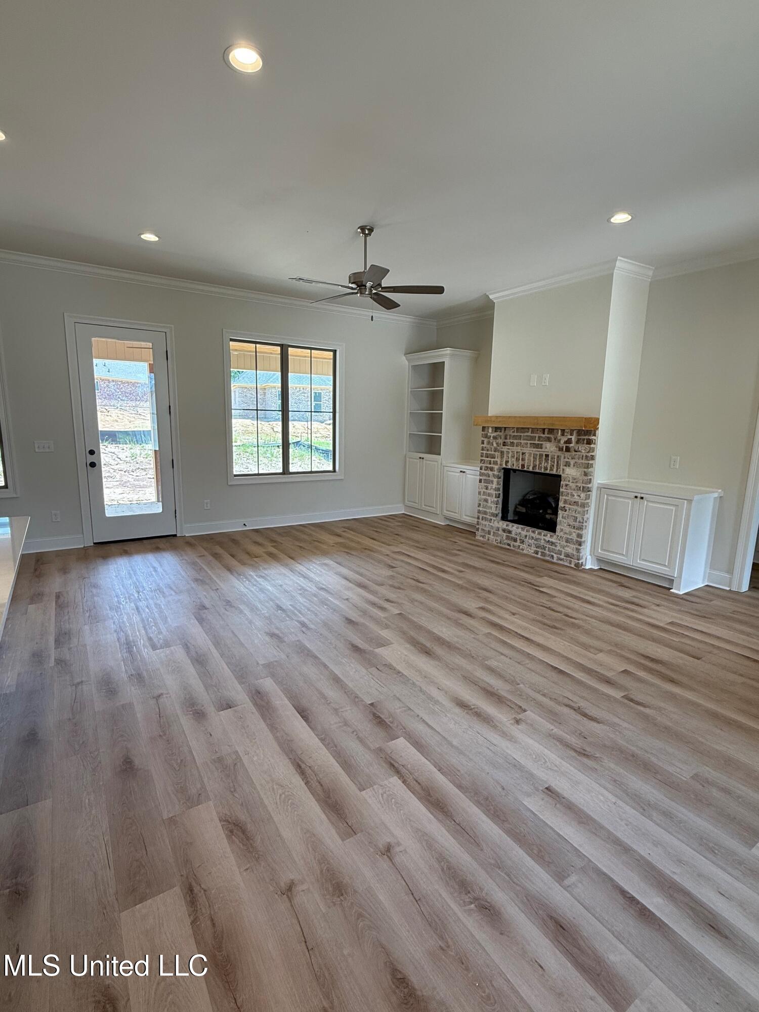 409 Butternut Drive Property Photo 14