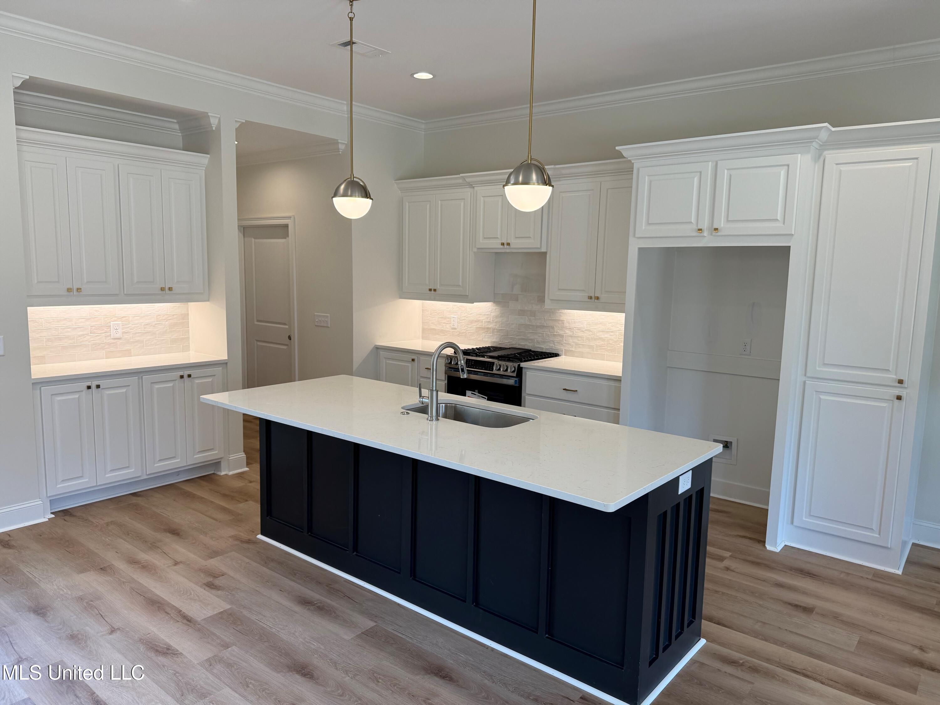 409 Butternut Drive Property Photo 15