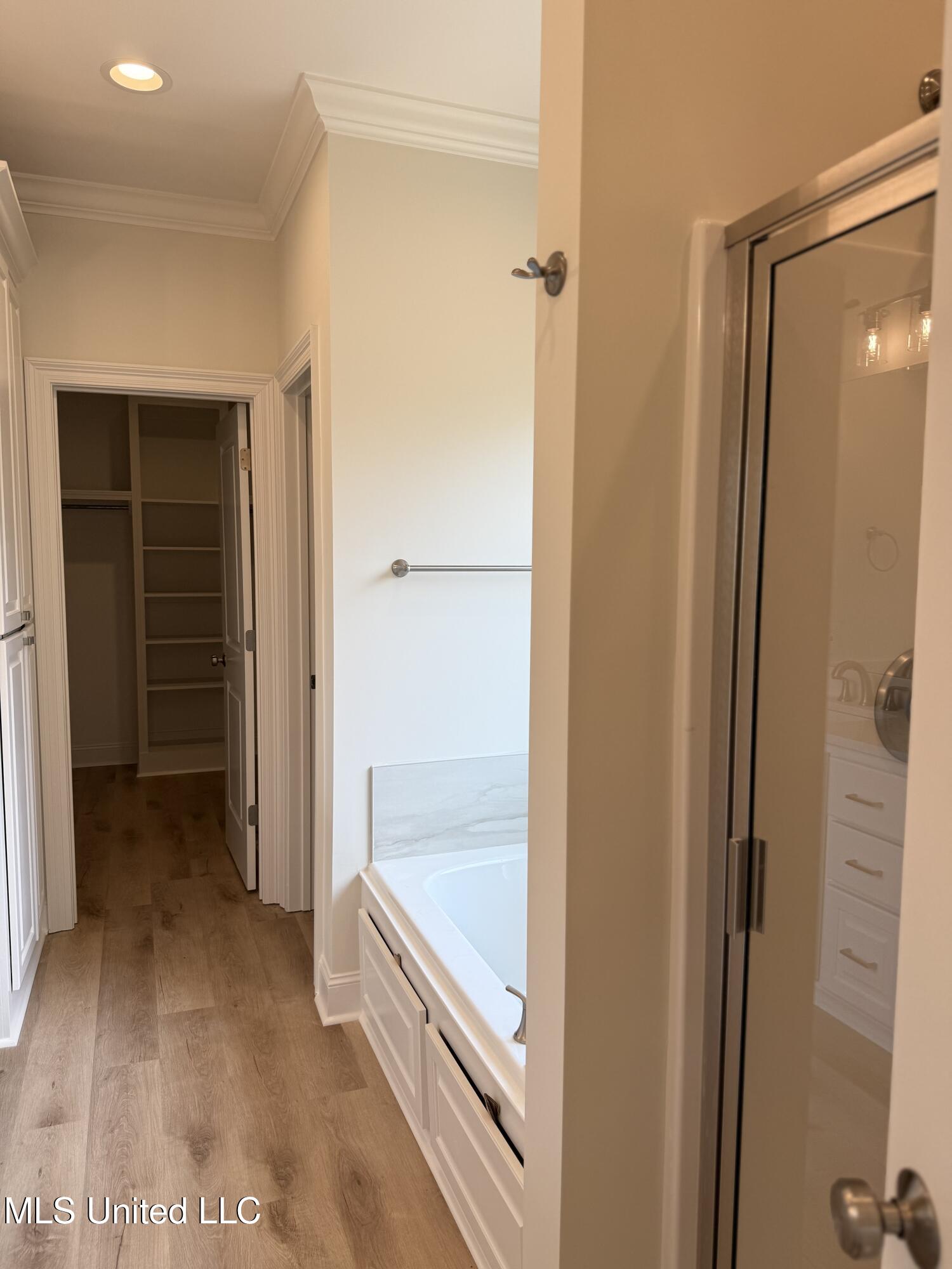 409 Butternut Drive Property Photo 21