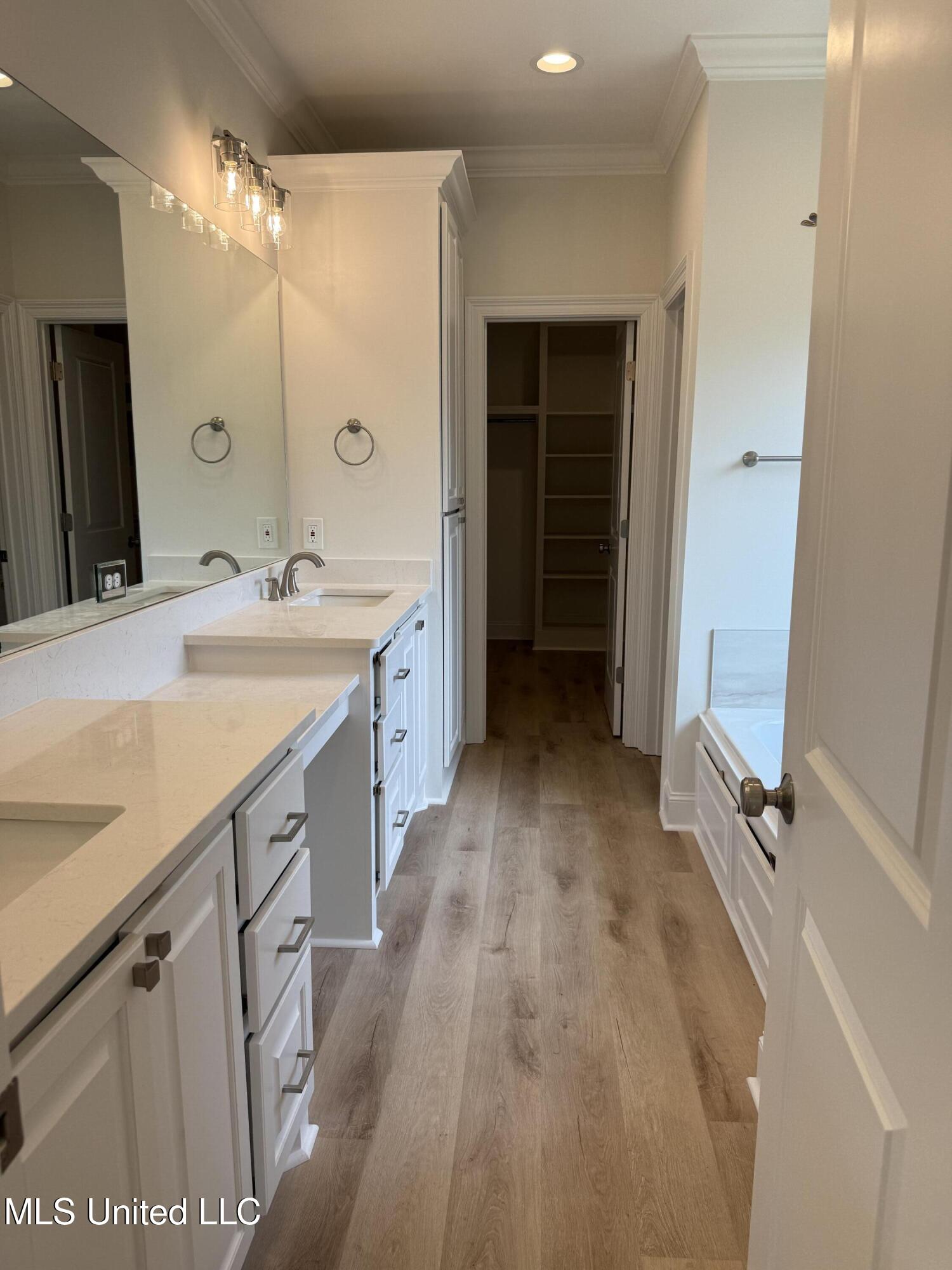 409 Butternut Drive Property Photo 22