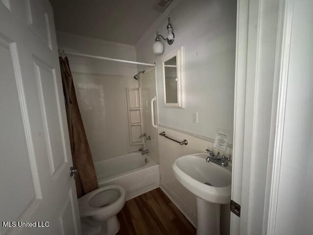 165 Canal Street Property Photo 4